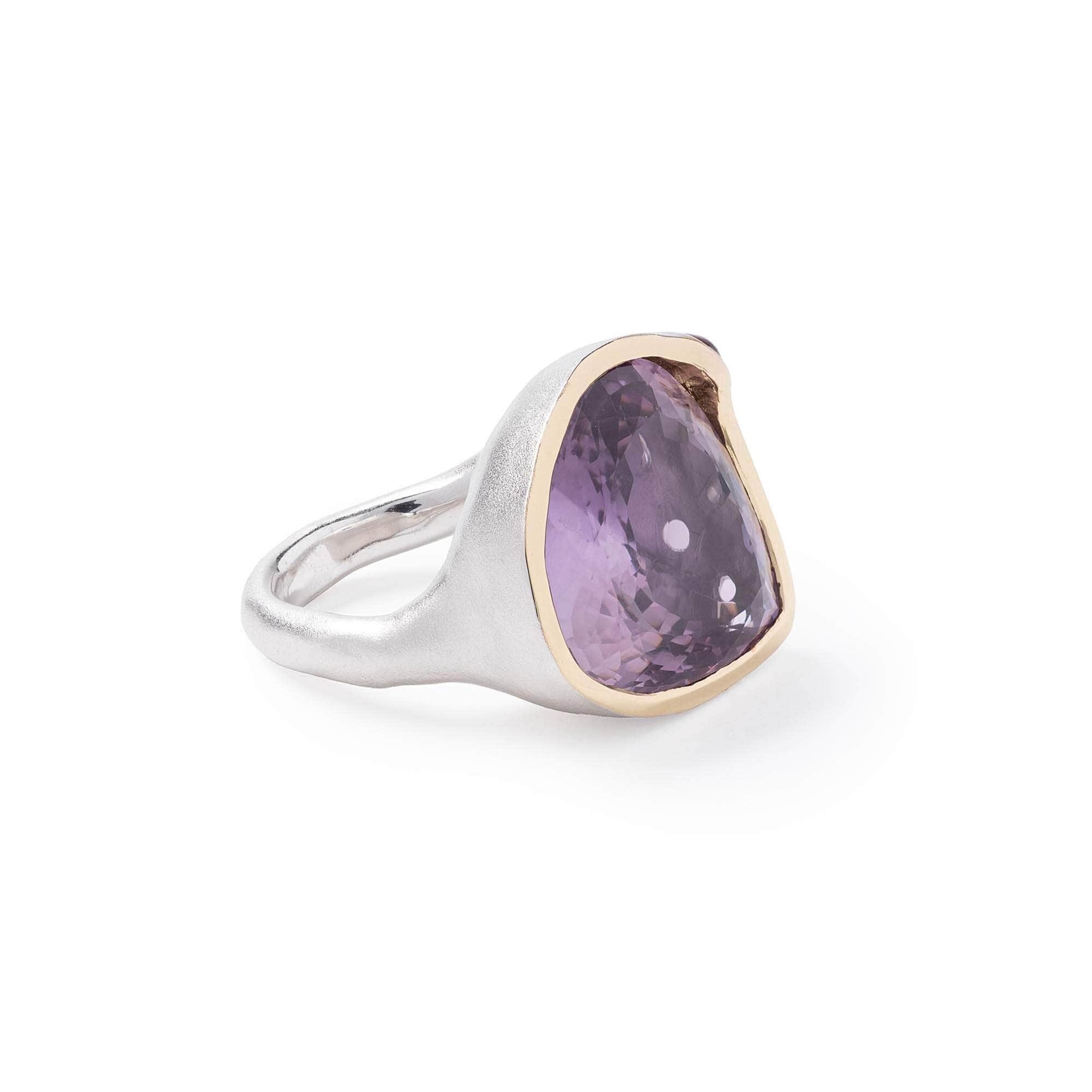 Jarumi Singular Edition Statement Ring with Natural Pear-cut Amethyst & Ruby