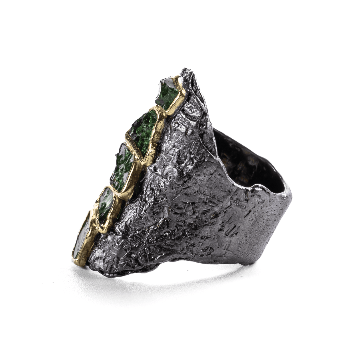 Freyja Singular Edition Wide Band Natural Raw Chrome Diopside Silver Ring