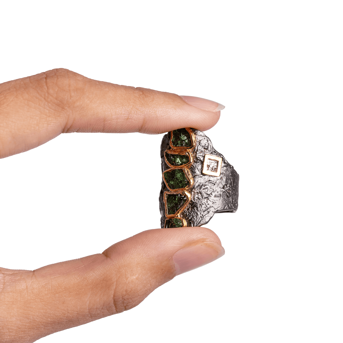Freyja Singular Edition Wide Band Natural Raw Chrome Diopside Silver Ring
