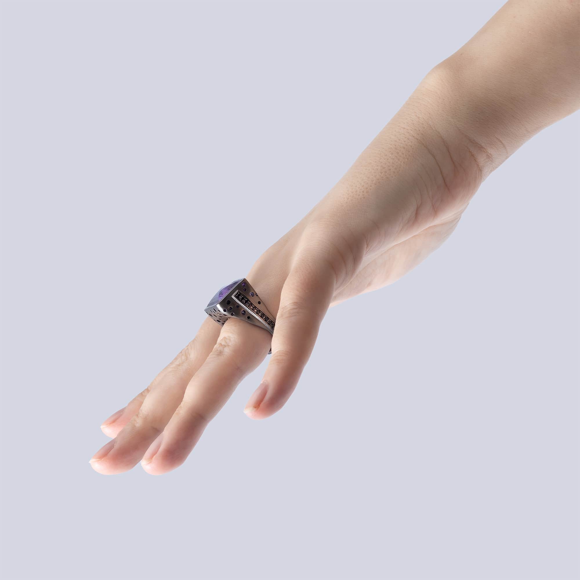Tahoe Singular Edition Sterling Silver Ring With Amethyst & Black Spinel