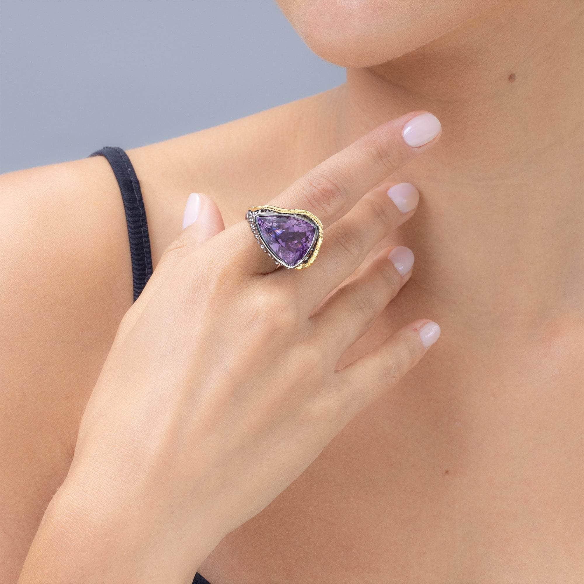 Ebro Statement 925 Silver Ring with Natural Trillion-Cut Amethyst
