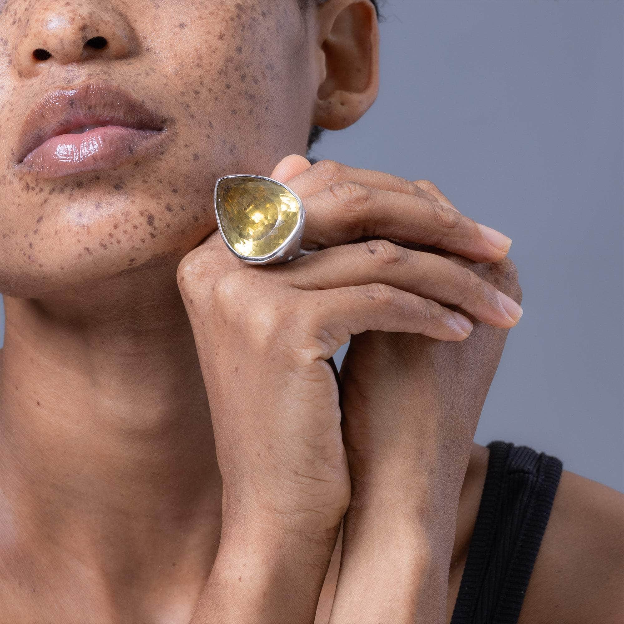 Thea Pear Cut Lemon Quartz & Blue Topaz Singular Ring In Ruthenium & 18K Gold Plated Silver