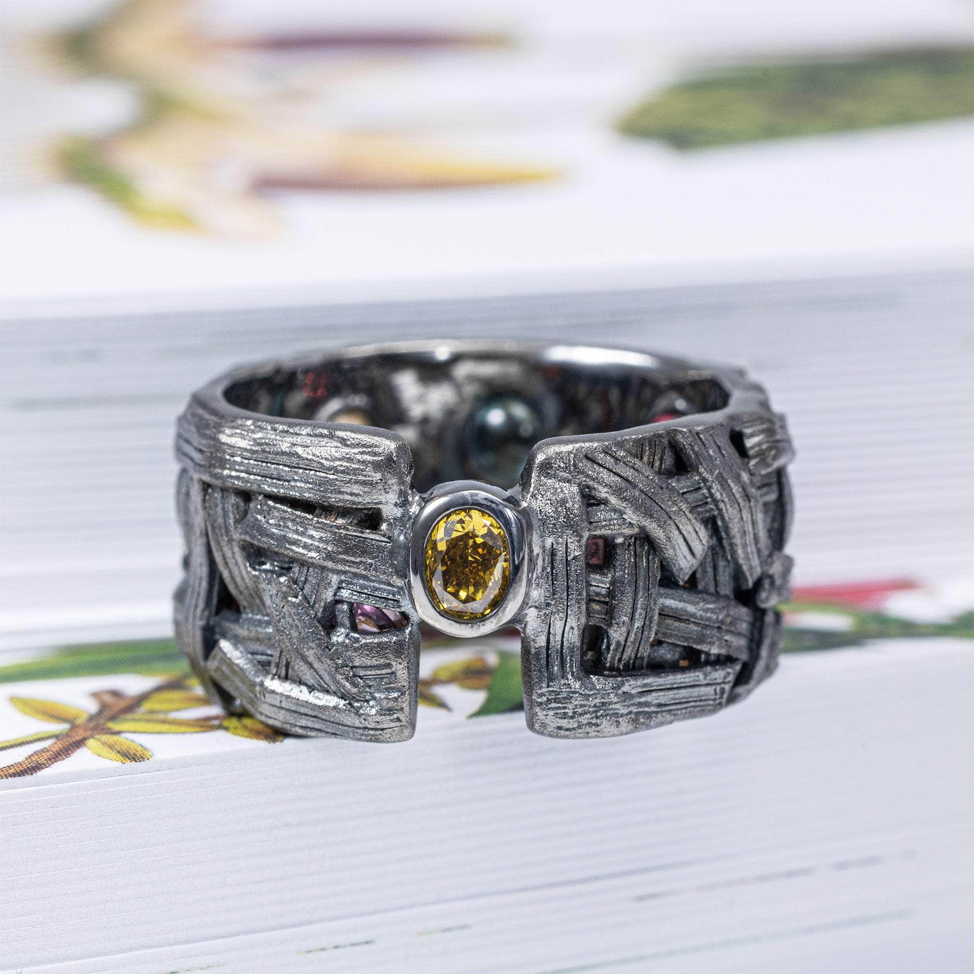 Psyche Singular Egoist Ring with 0.24 Carat Golden Olive Diamond & Hidden Mixed Color Sapphires In Sterling Silver