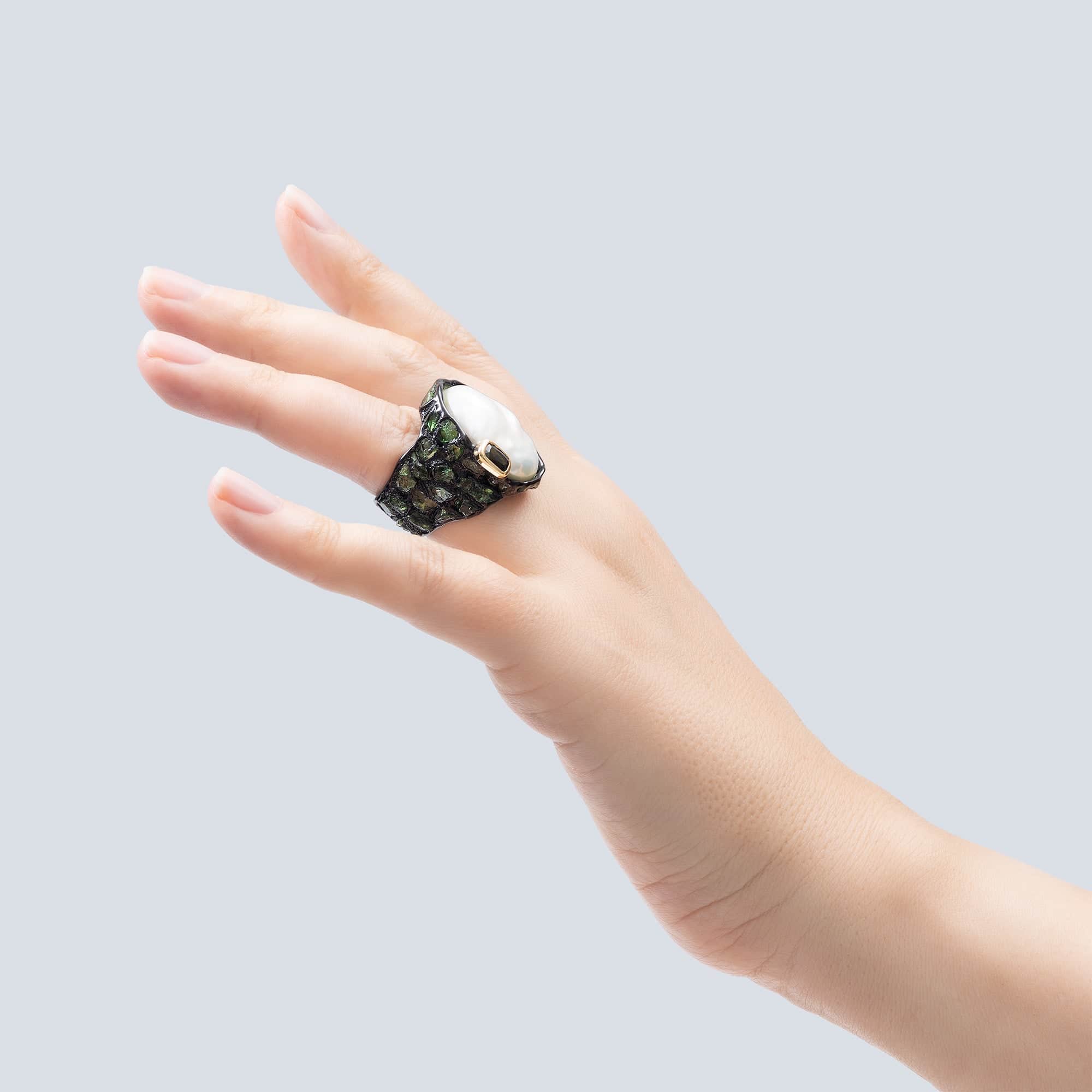 Peitho Singular Ring in Sterling Silver with Baroque Pearl & Chrome Diopside Mosaic