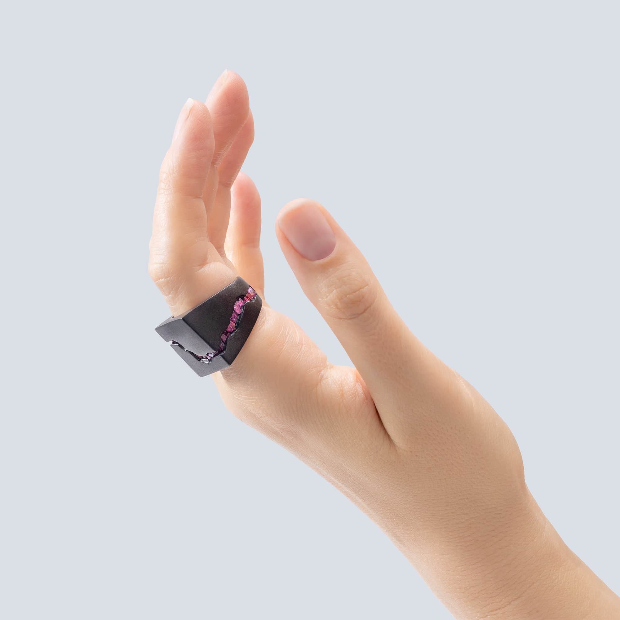 Erebos Singular Edition Silver Ring with Raw Ruby Filled Fracture