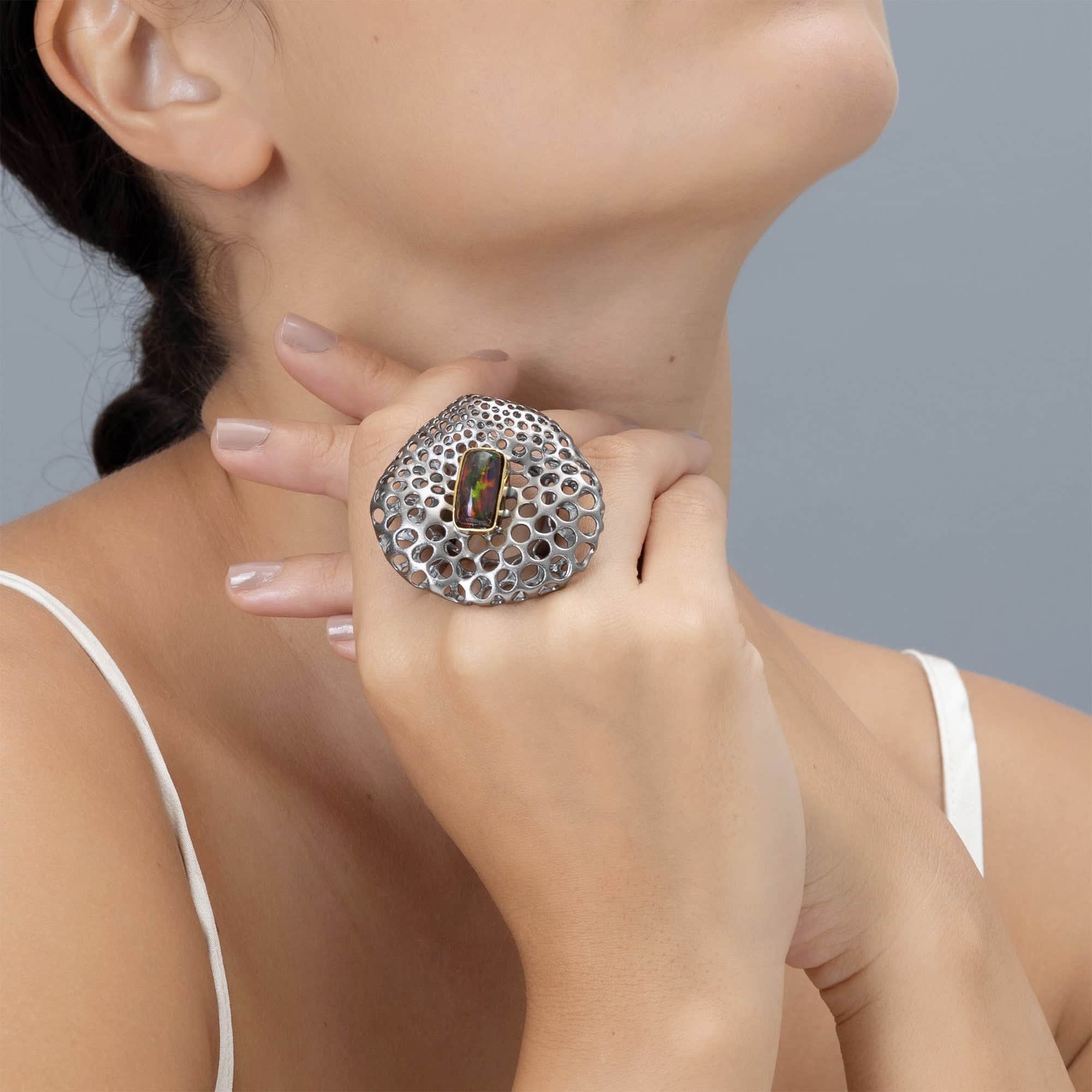 Tarta Singular Edition Silver Ring with Black Opal Cabochon