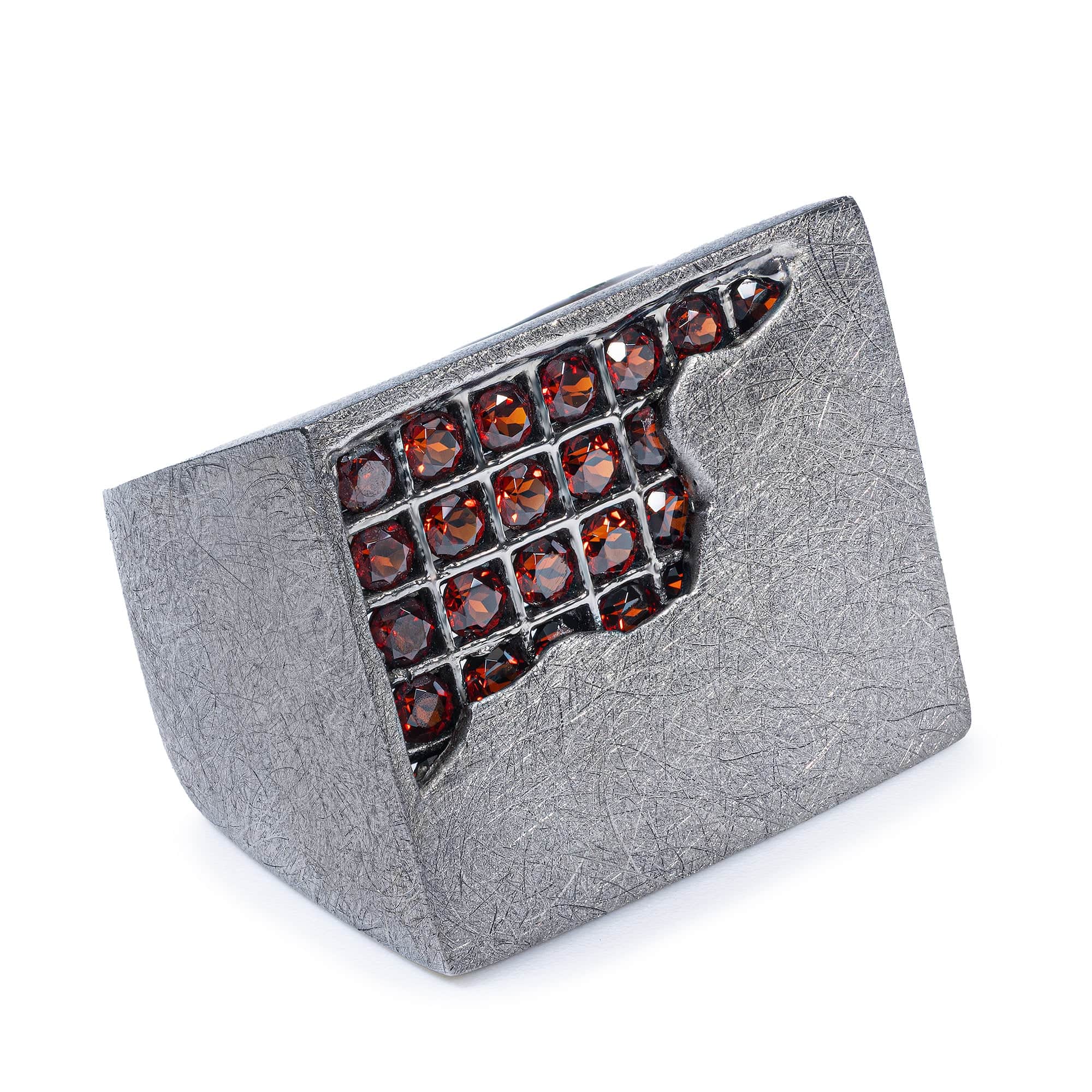 Kratos Singular Edition 925 Silver Signet Ring with Red Garnet Tiles