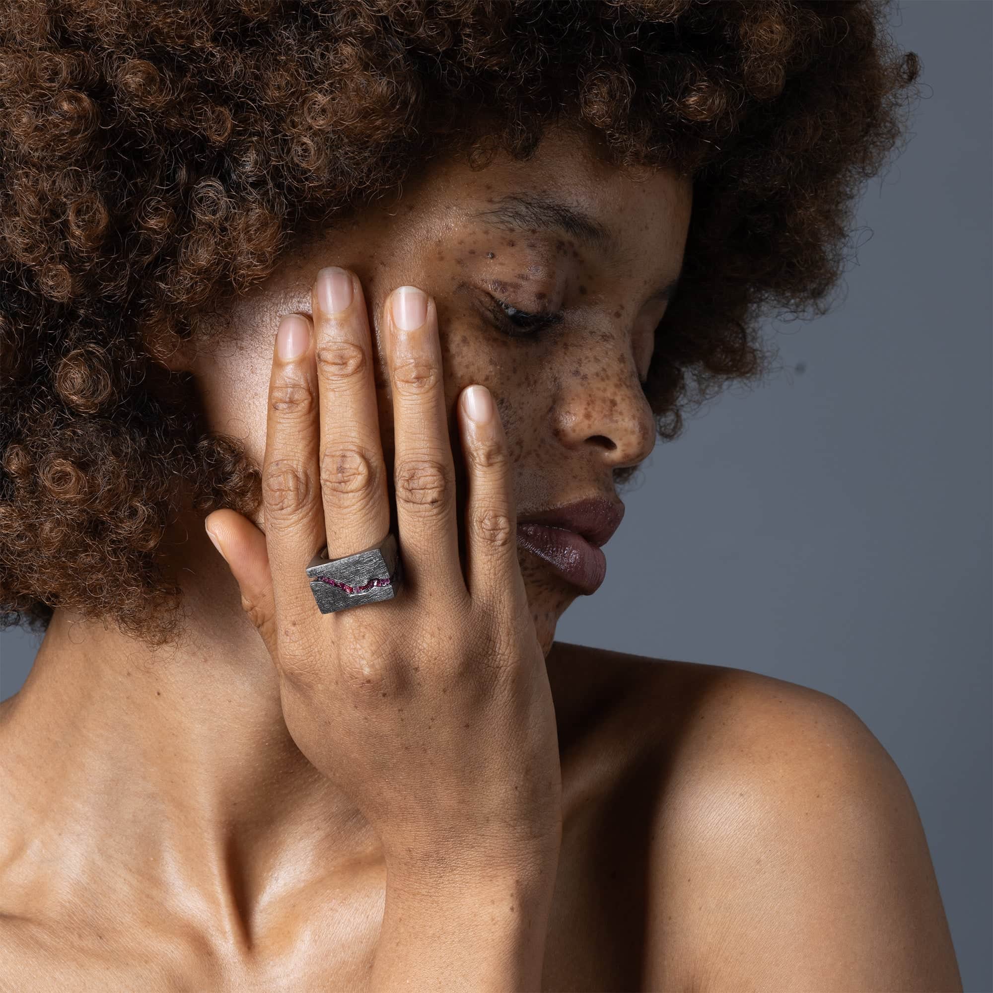 Evander Singular Edition Raw Ruby Signet Ring in Black Ruthenium-Plated Sterling Silver