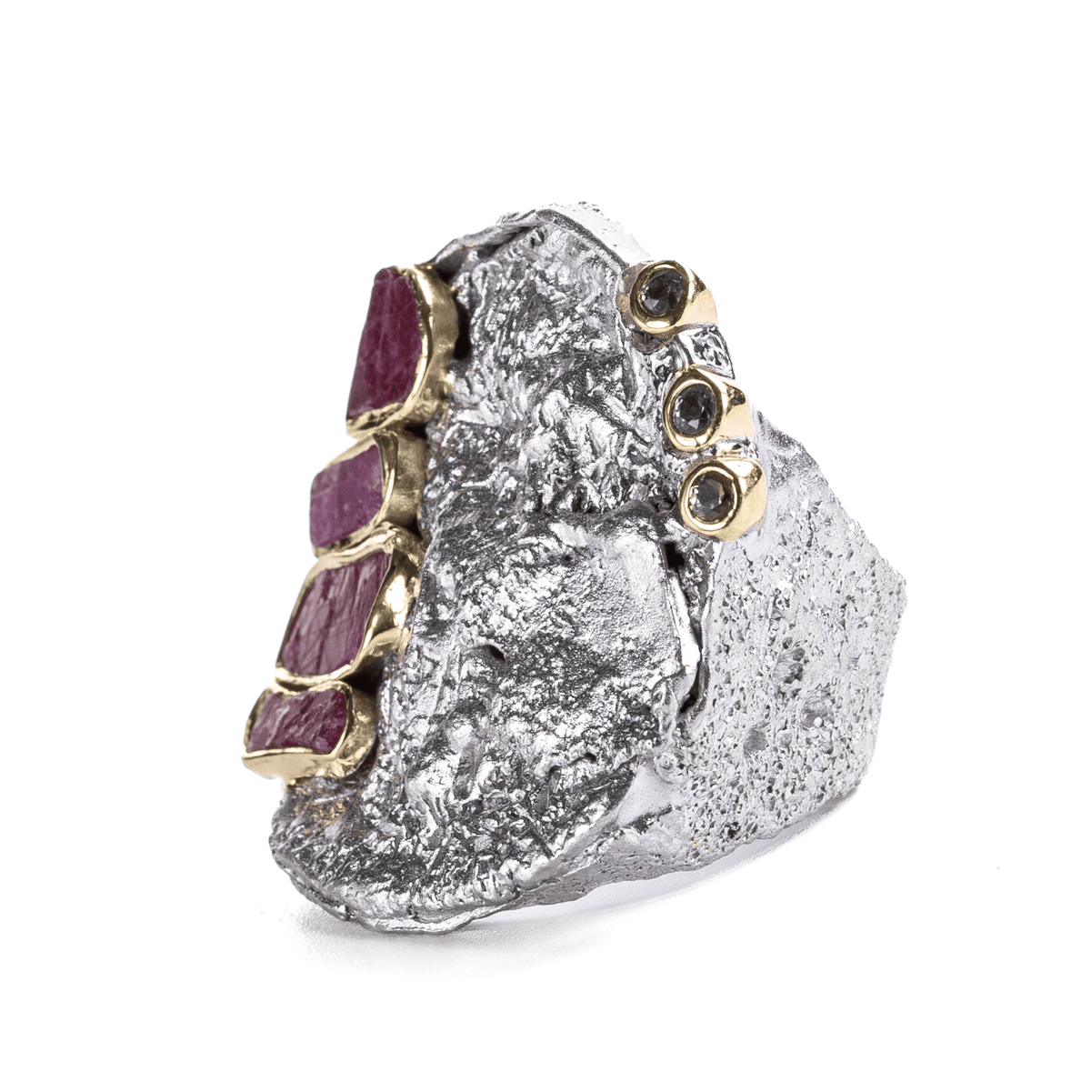 Gle Singular Edition Natural Raw Ruby & Round Cut Green Sapphire Silver Ring