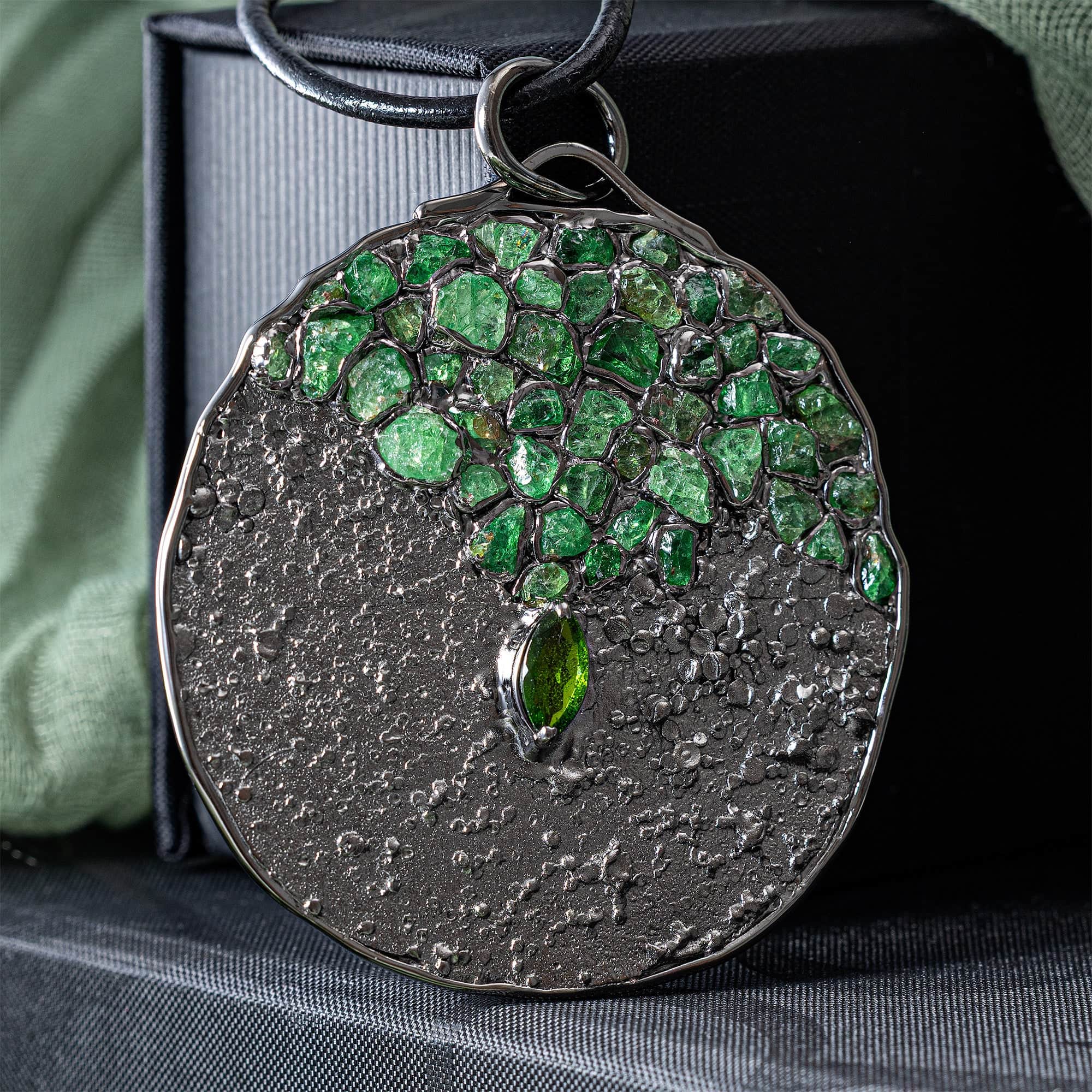 Aengus Singular Silver Pendant With Chrome Diopside & Rough Tsavorite