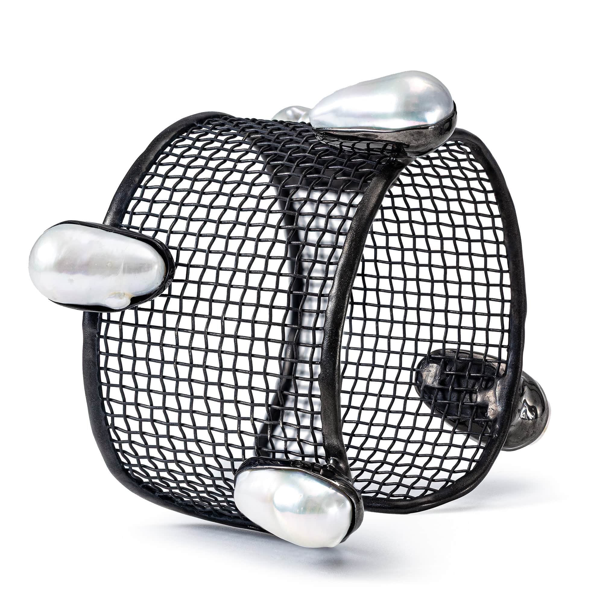 Kalon Singular Edition Titanium Mesh & Silver Bangle in Anthracite with Baroque Pearl