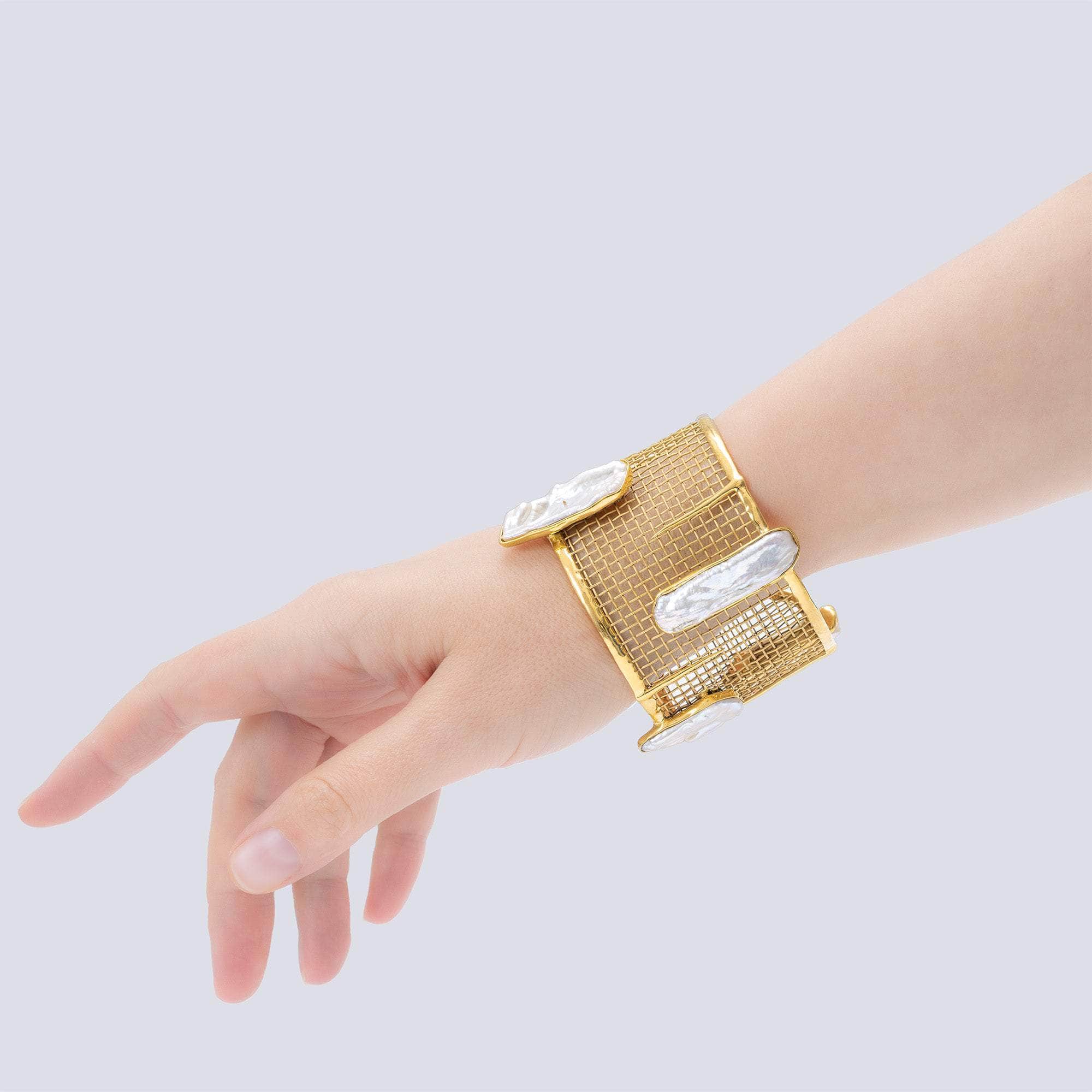 Callisto Baroque Pearl Bracelet in 24K Gold-Plated Silver and Titanium Mesh