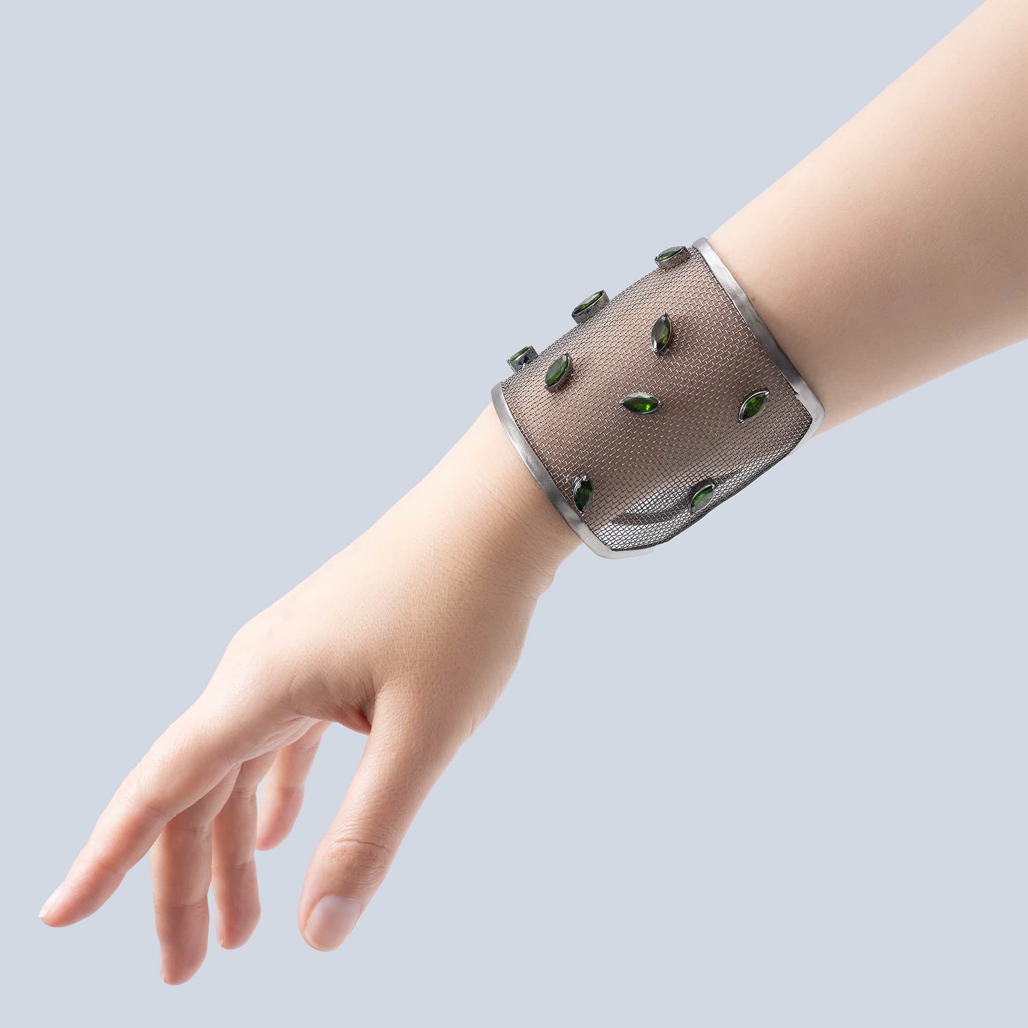 Oreads Titanium Mesh & Silver One Piece Only Bracelet with Chrome Diopside