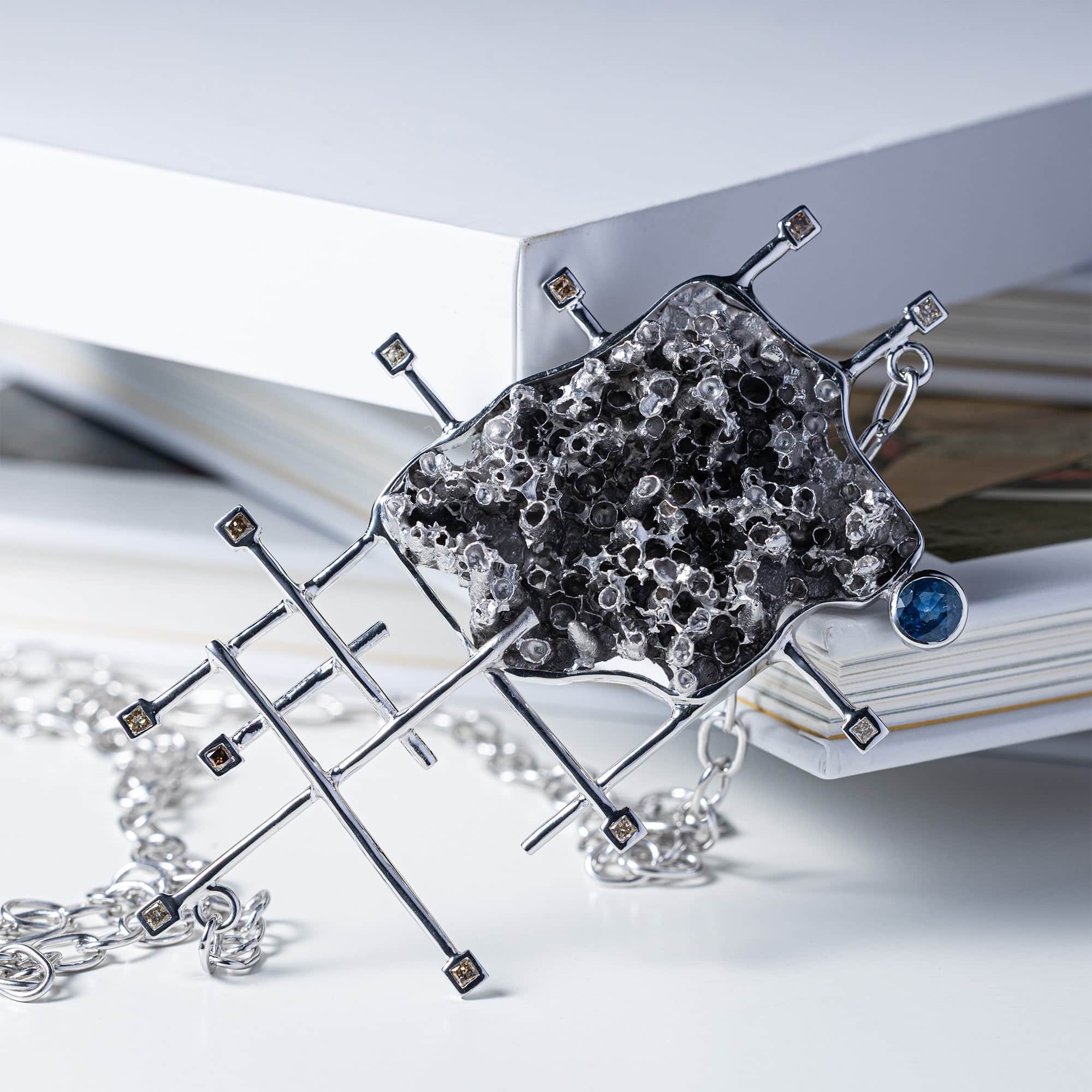 Chiselon Singular Edition Silver Necklace with Blue Sapphire & Fancy Diamonds