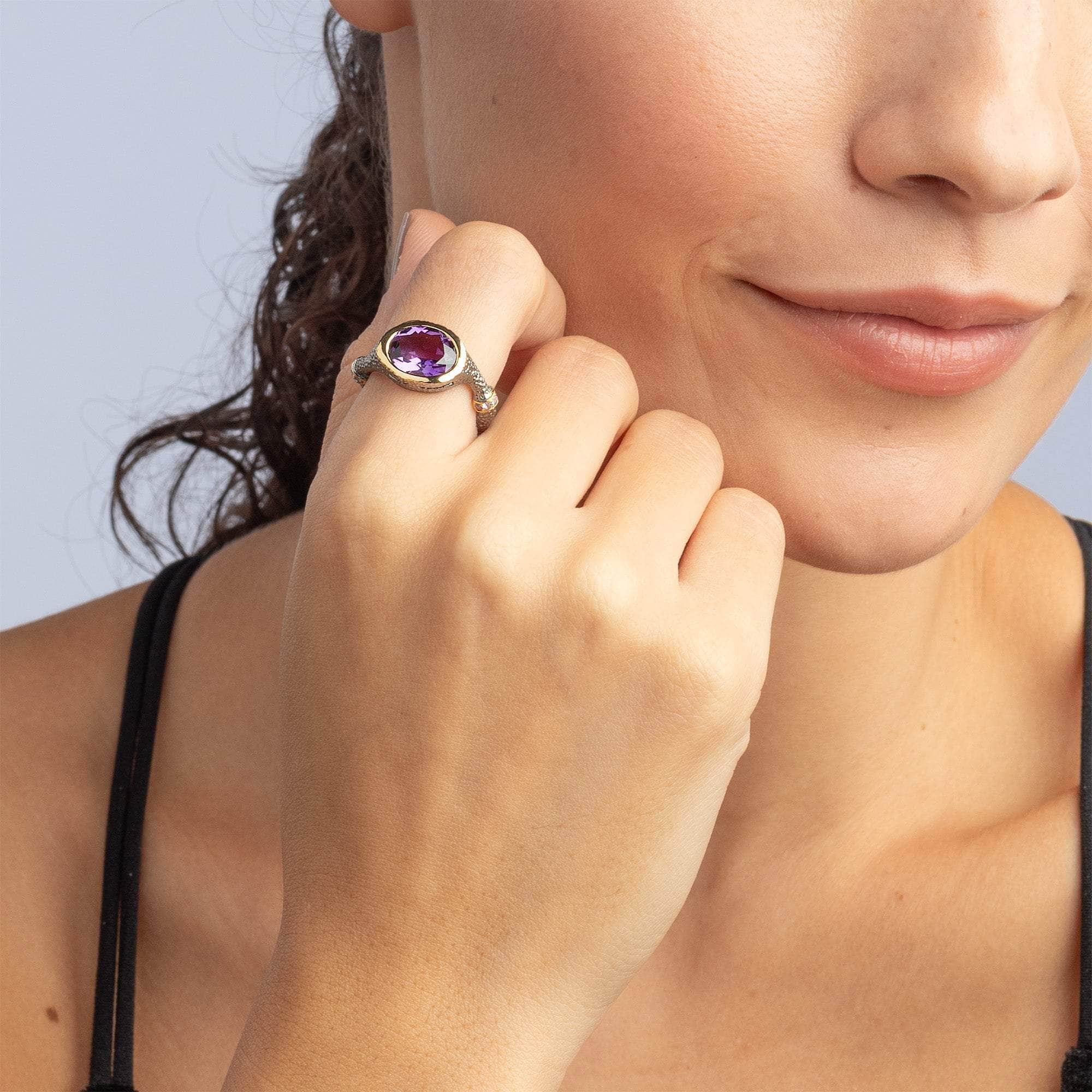 Gestin Iconic Amethyst Silver Ring in White Rhodium and 18K Gold