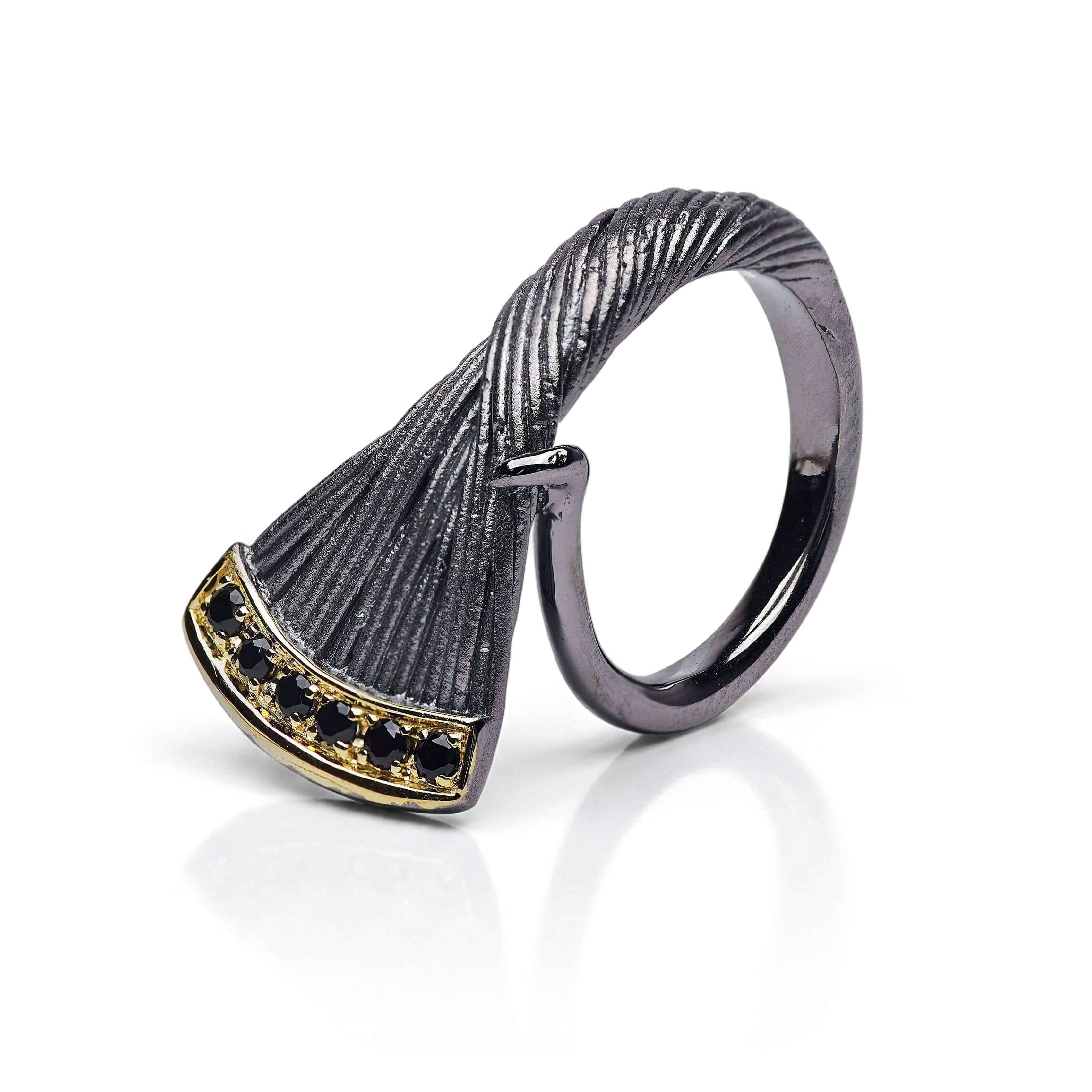 Junia Sapphire Ring