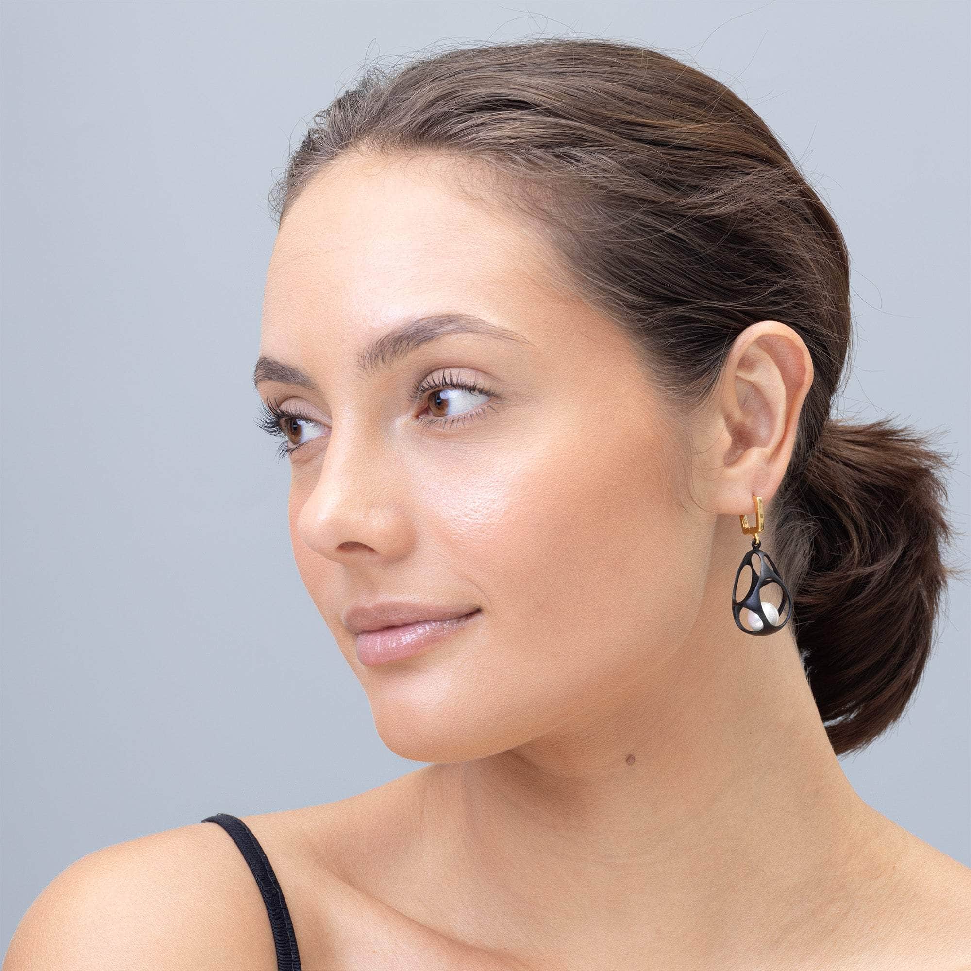 Riona CASE Award-Winning Asymmetric Designer Earrings in 925 Sterling Silver Plated with 18K Gold and Anthracite with Shell Pearls