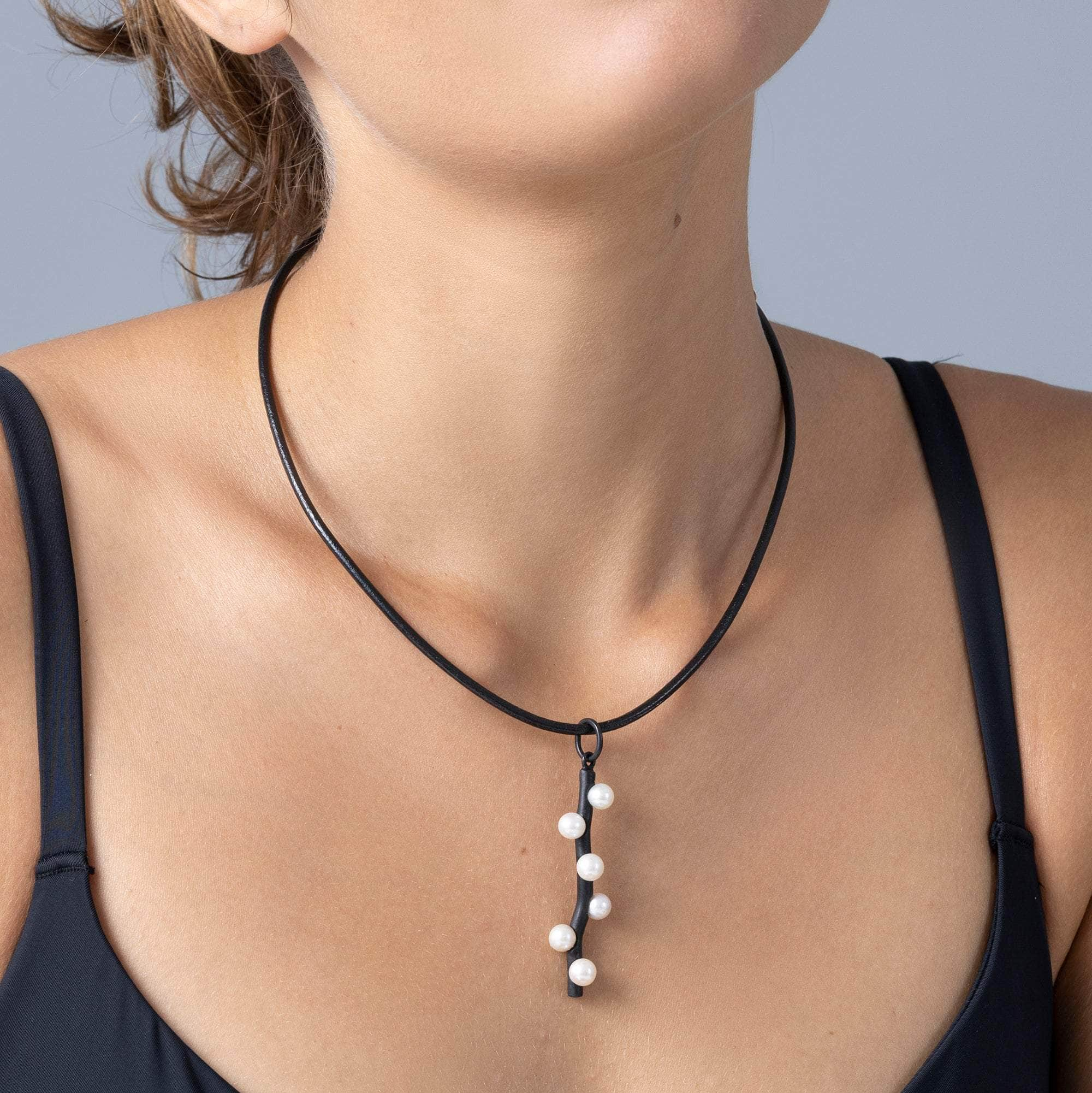 Kralen White Micro Pearl Pendant (Black Anthracite) GERMAN KABIRSKI