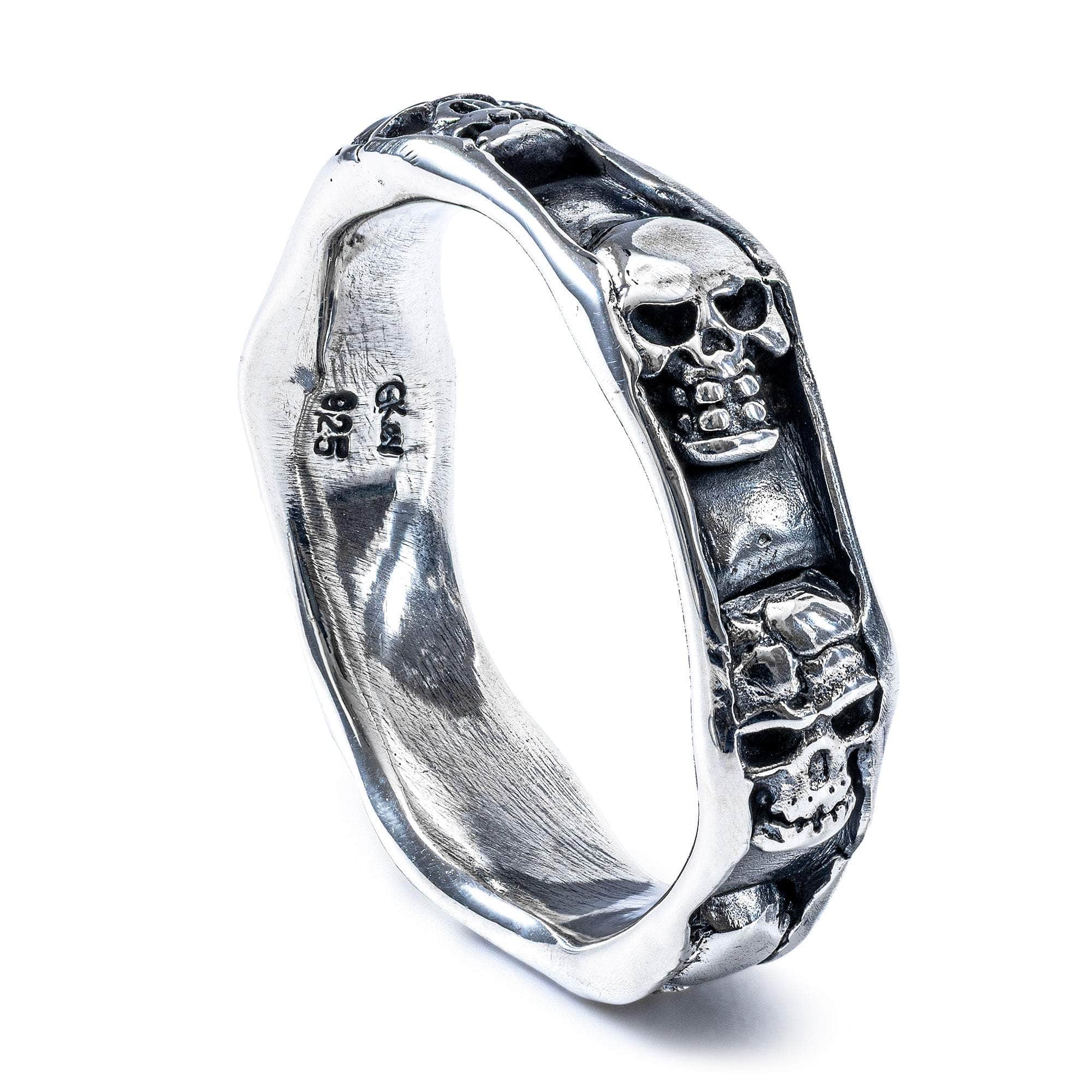Lamia 925 Sterling Silver Minimalist Ring with Skull Design