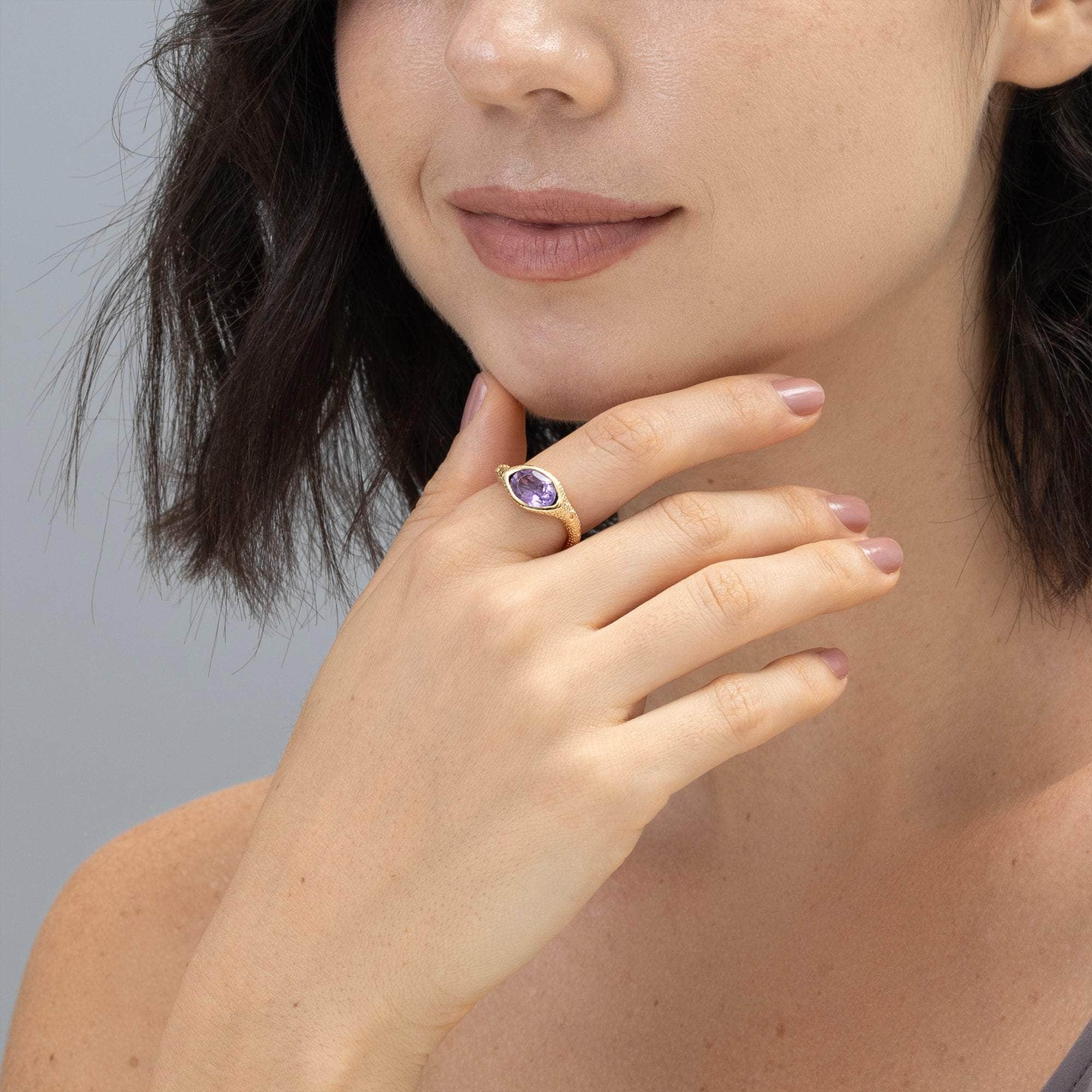 Marque Modern Design Natural Amethyst Ring in 925 Sterling Silver (18K Gold-Plated)