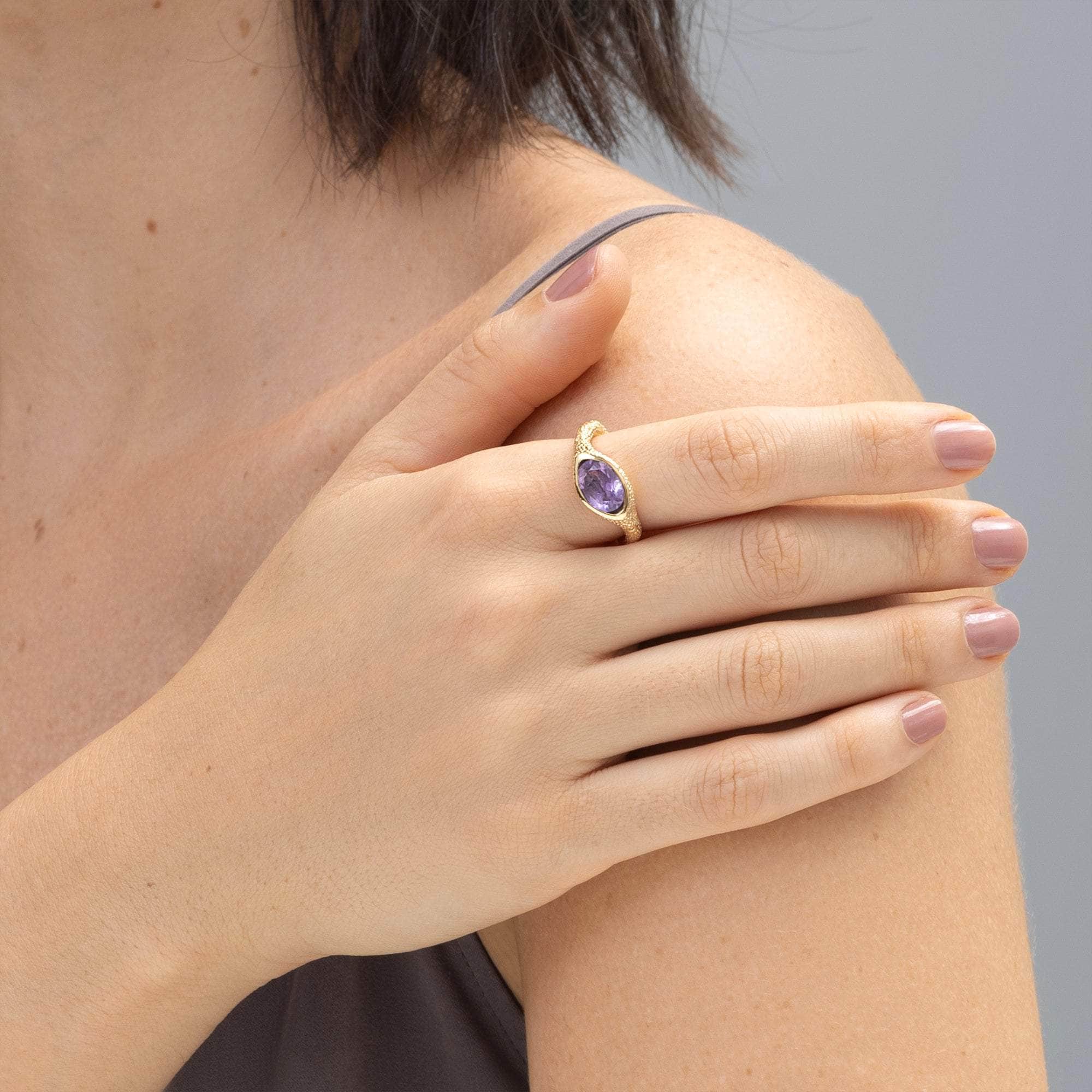 Marque Modern Design Natural Amethyst Ring in 925 Sterling Silver (18K Gold-Plated)