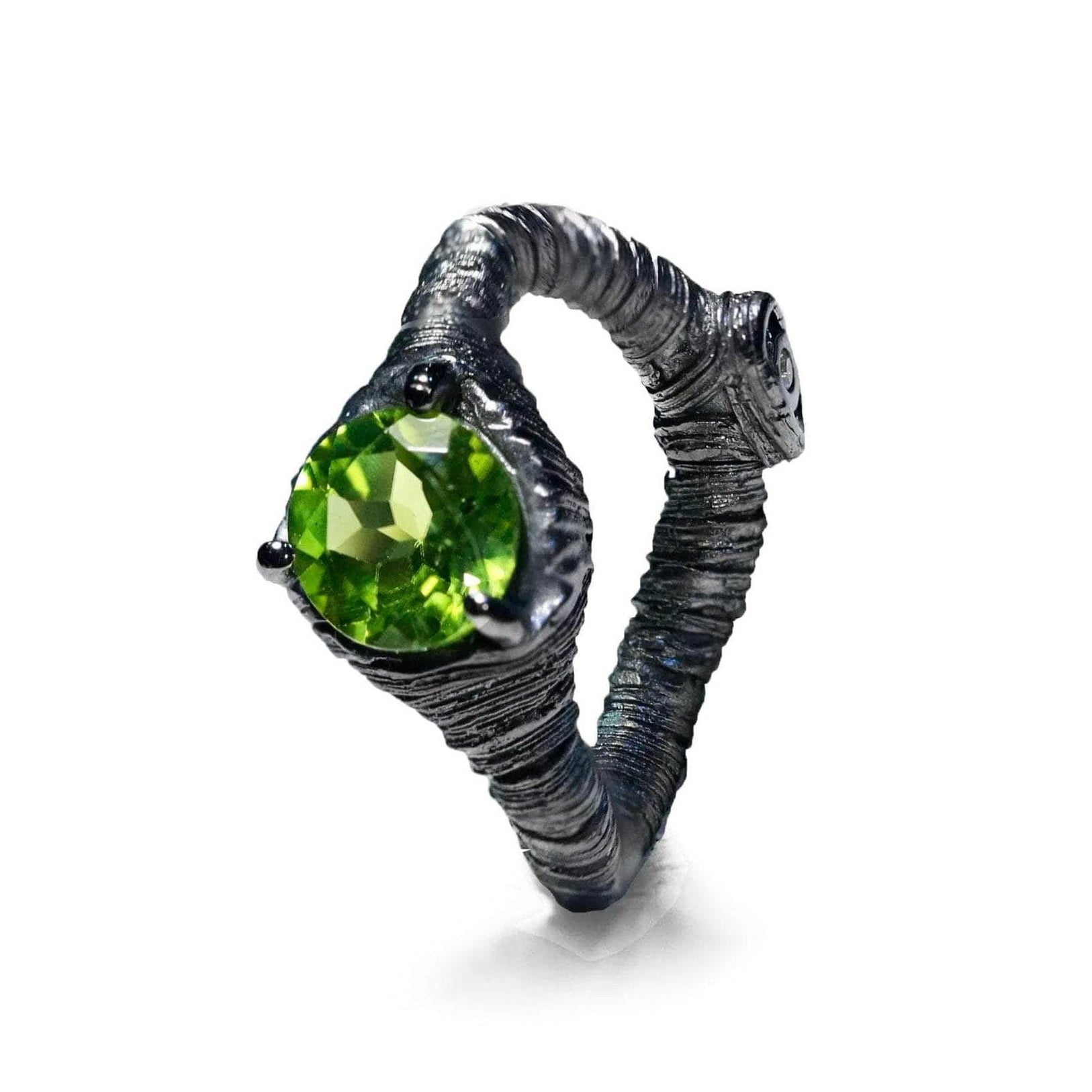 Neix Peridot Ring GERMAN KABIRSKI