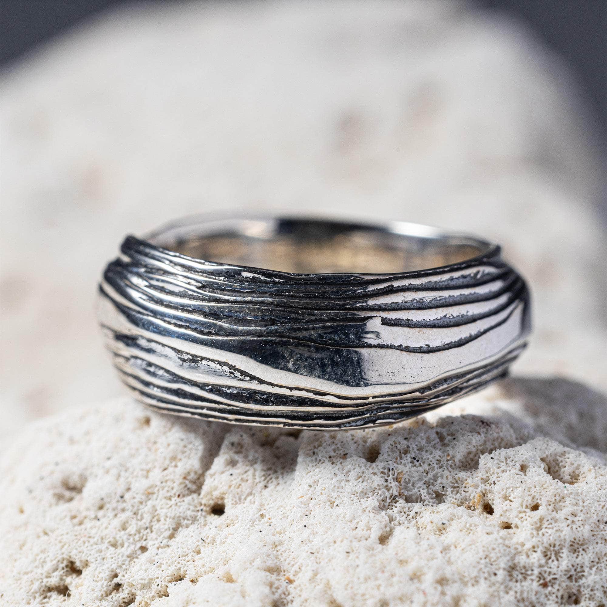 Neoma Oxidized 925 Silver Minimalist Ring with Layered Organic Texture