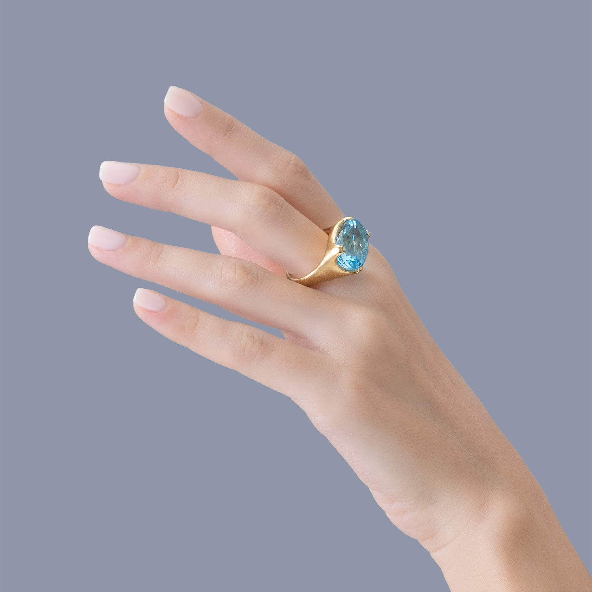 Nerine 18K Gold-plated 925 Silver Unisex Ring with Natural Oval-cut Blue Topaz