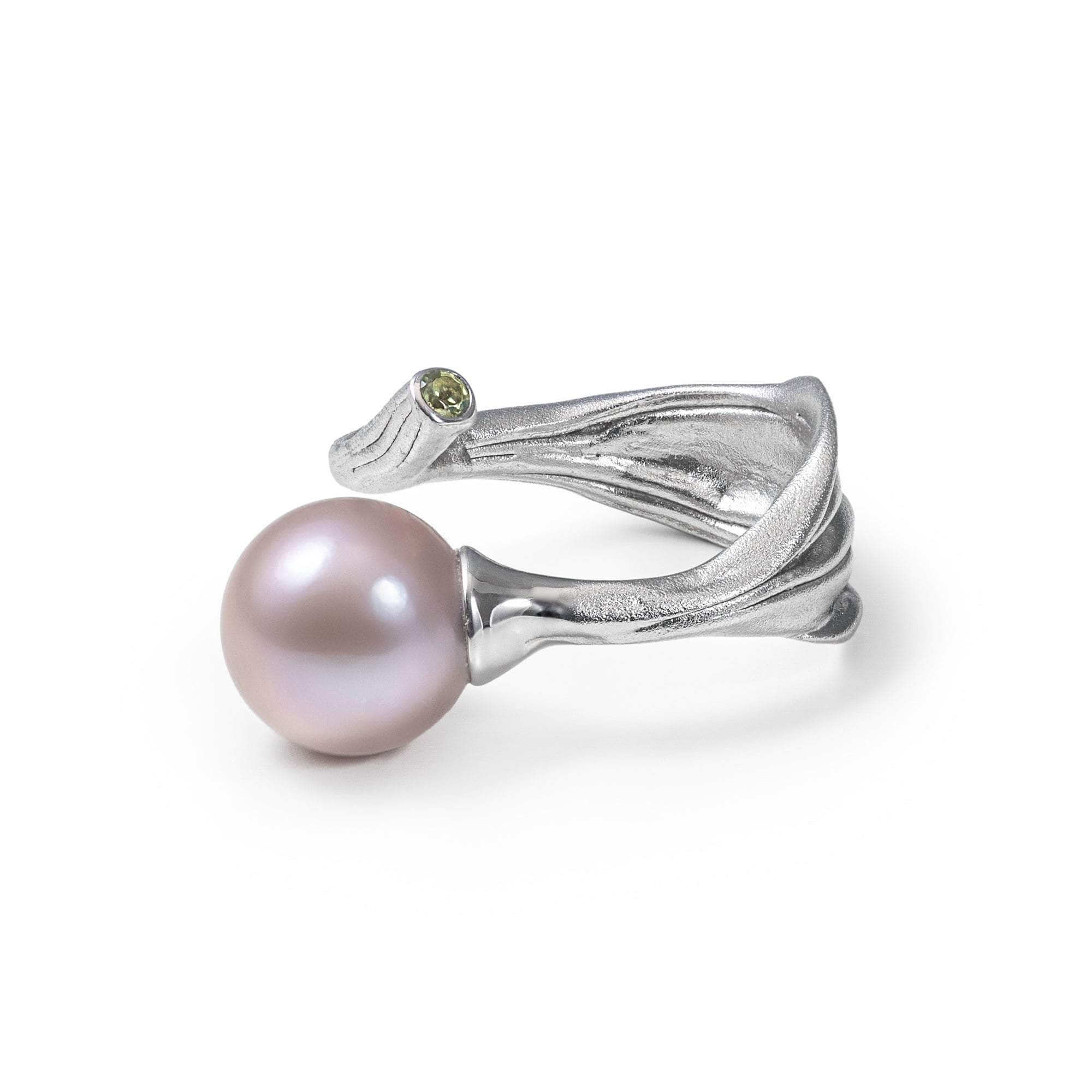 Nerix Purple Pearl and Peridot Ring (White Rhodium) GERMAN KABIRSKI