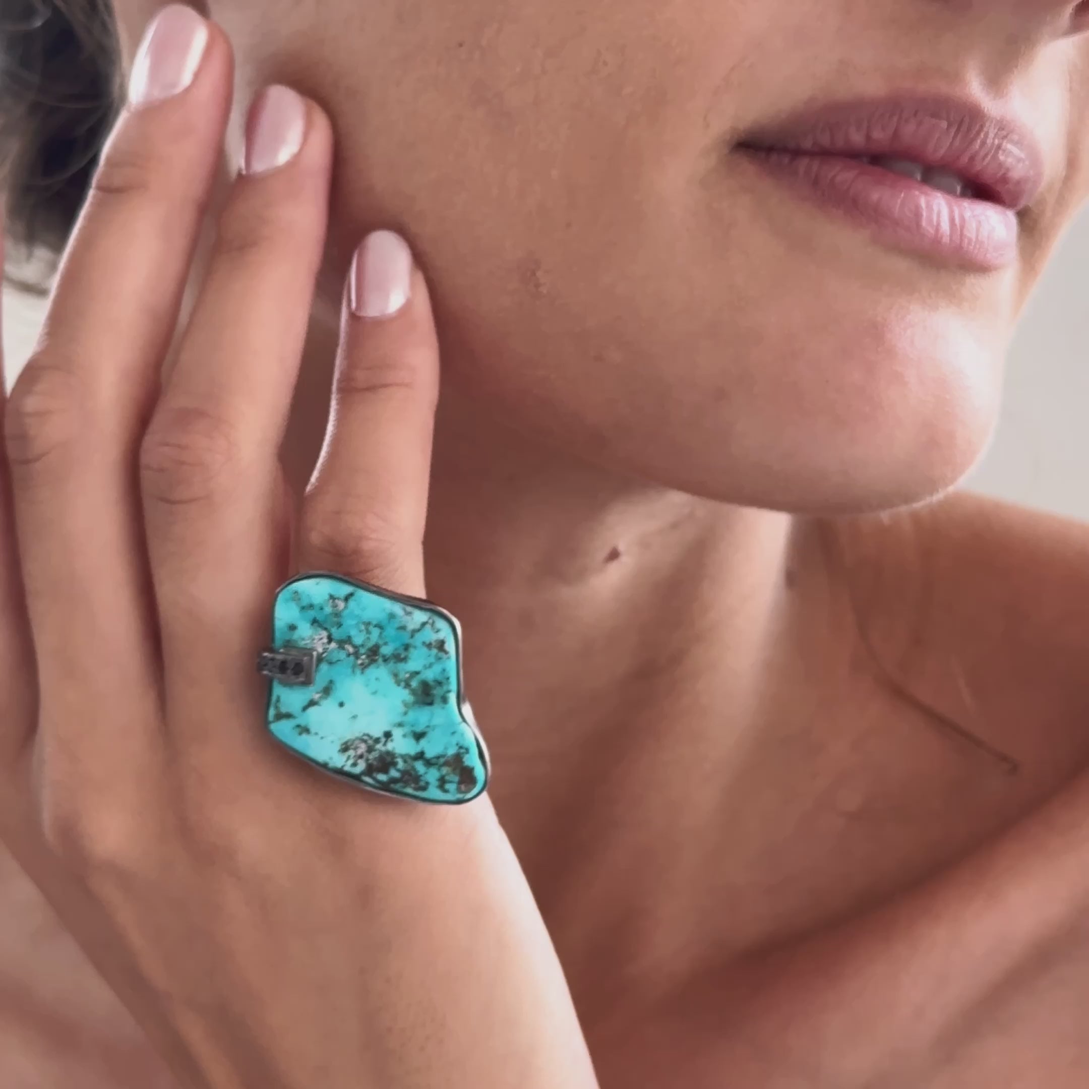 Ataeru Turquoise and Spinel Ring