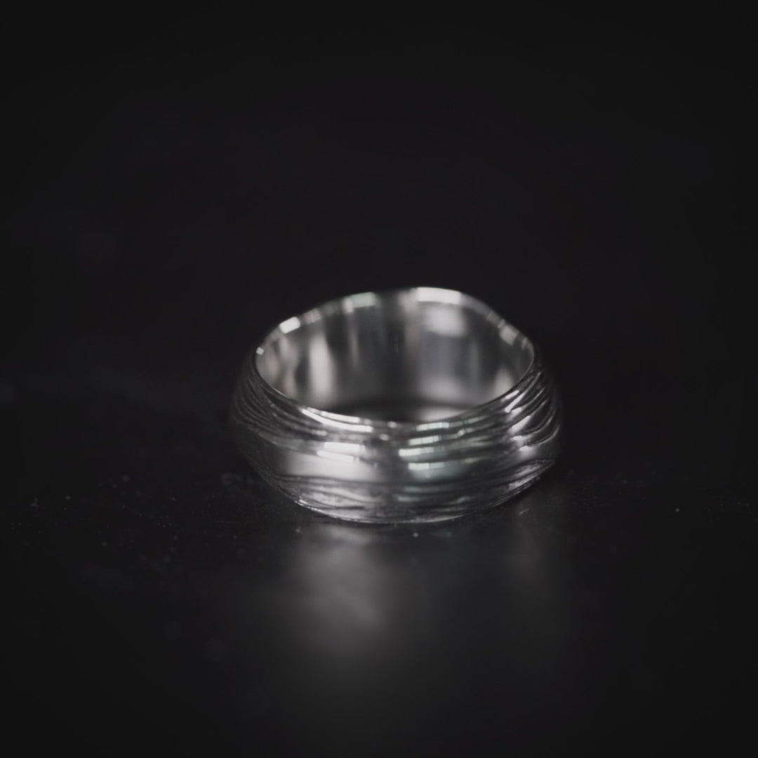 Neoma Oxidized 925 Silver Minimalist Ring with Layered Organic Texture