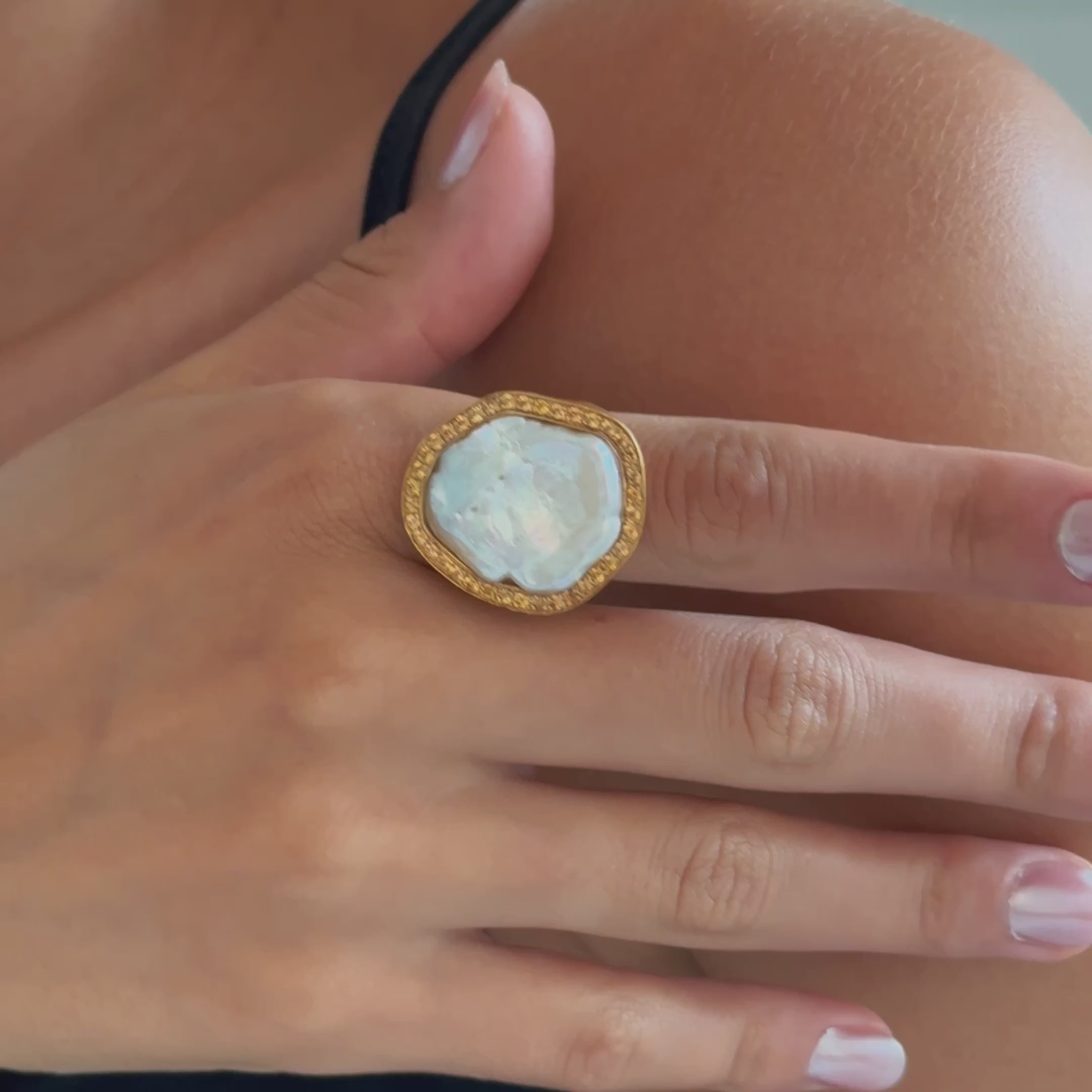 Sihri Baroque Pearl and Yellow Sapphire Ring