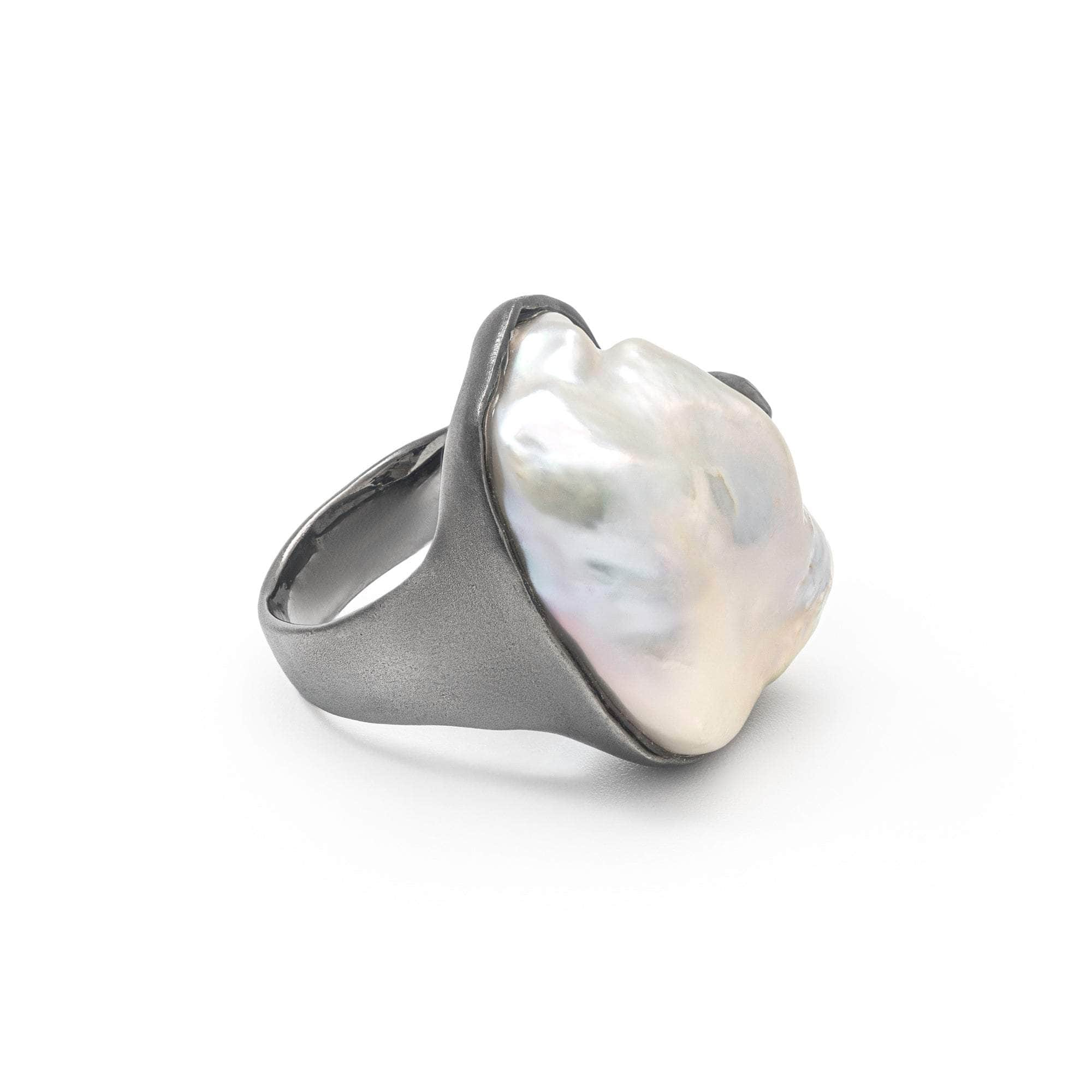 Propre Baroque Pearl and Black Spinel Ring (Black Ruthenium) GERMAN KABIRSKI