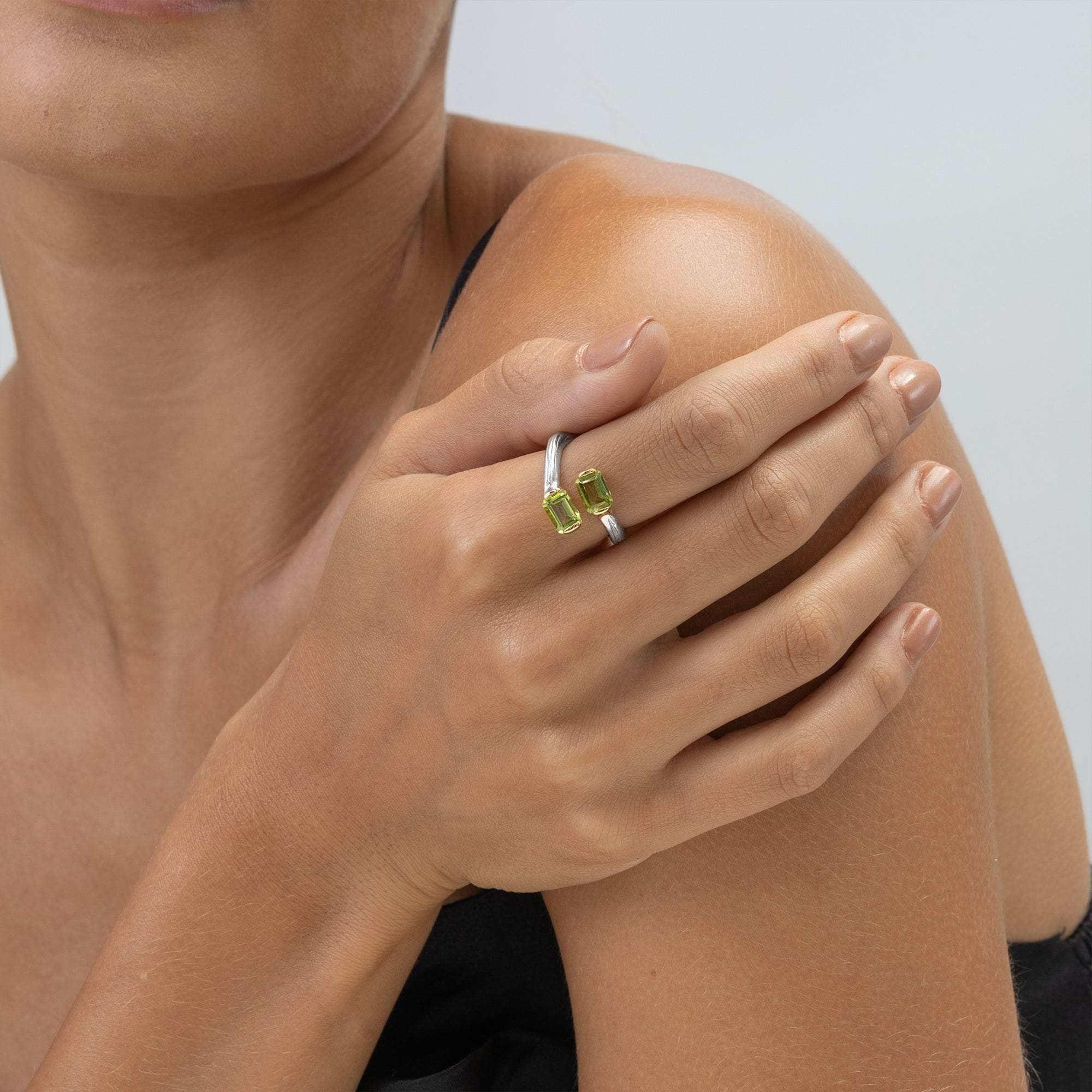 Trava Peridot Ring GERMAN KABIRSKI