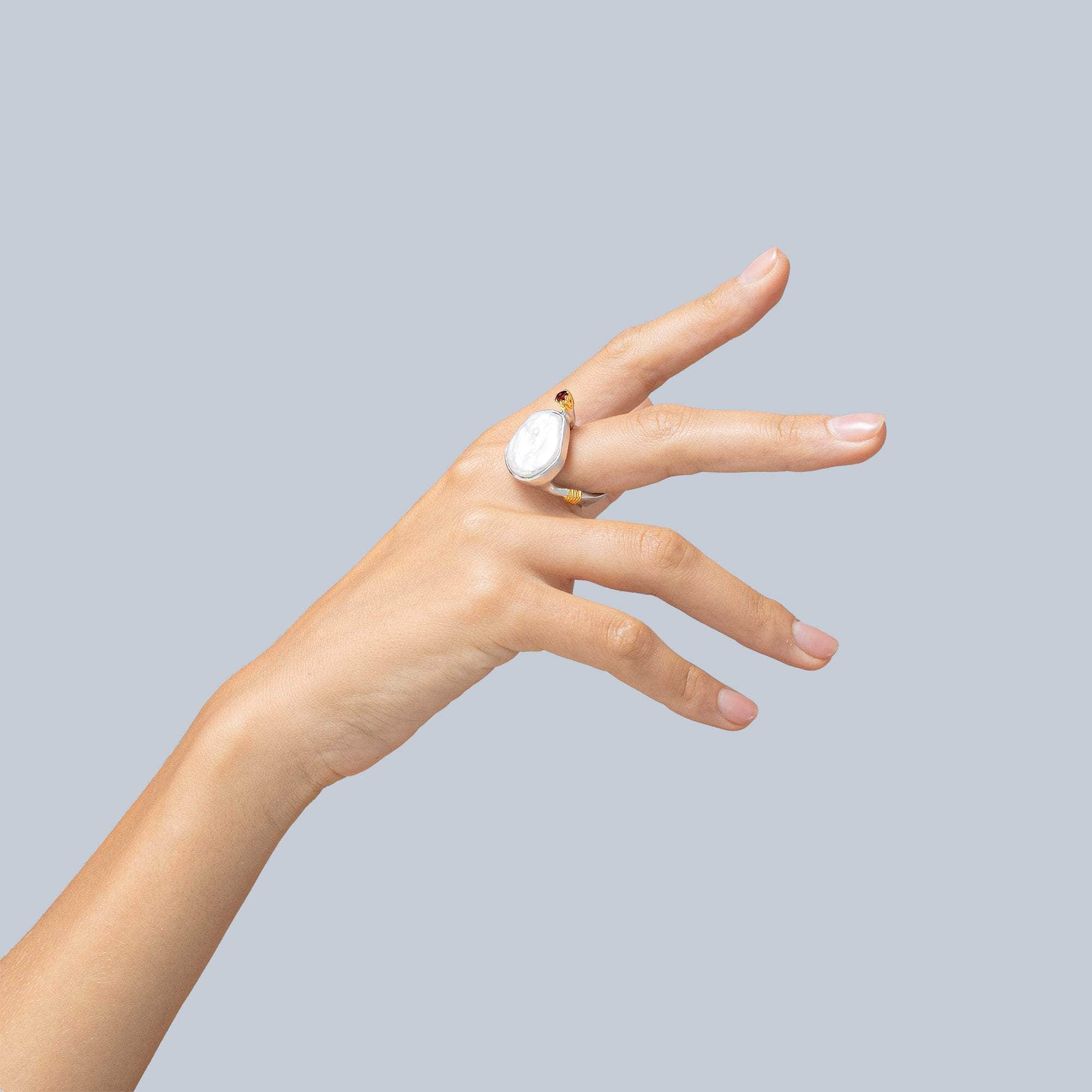 Vit Limited Design Silver Ring with Baroque Pearl & Rhodolite Garnet