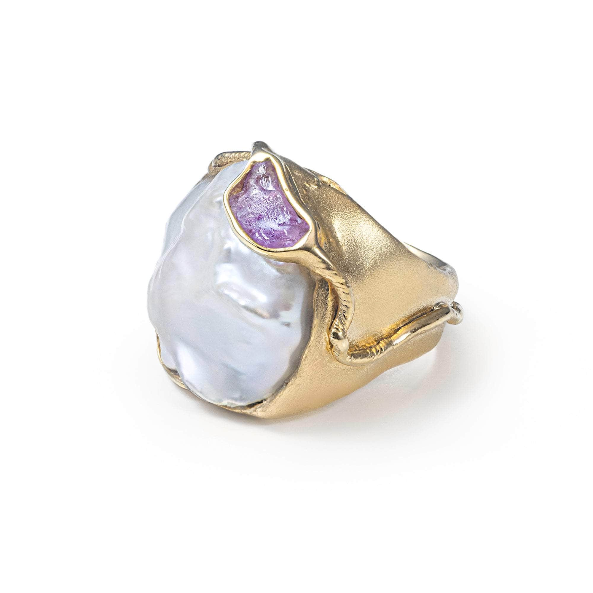 Yosa Baroque Pearl and Rough Pink Sapphire Ring (Gold 18K) GERMAN KABIRSKI