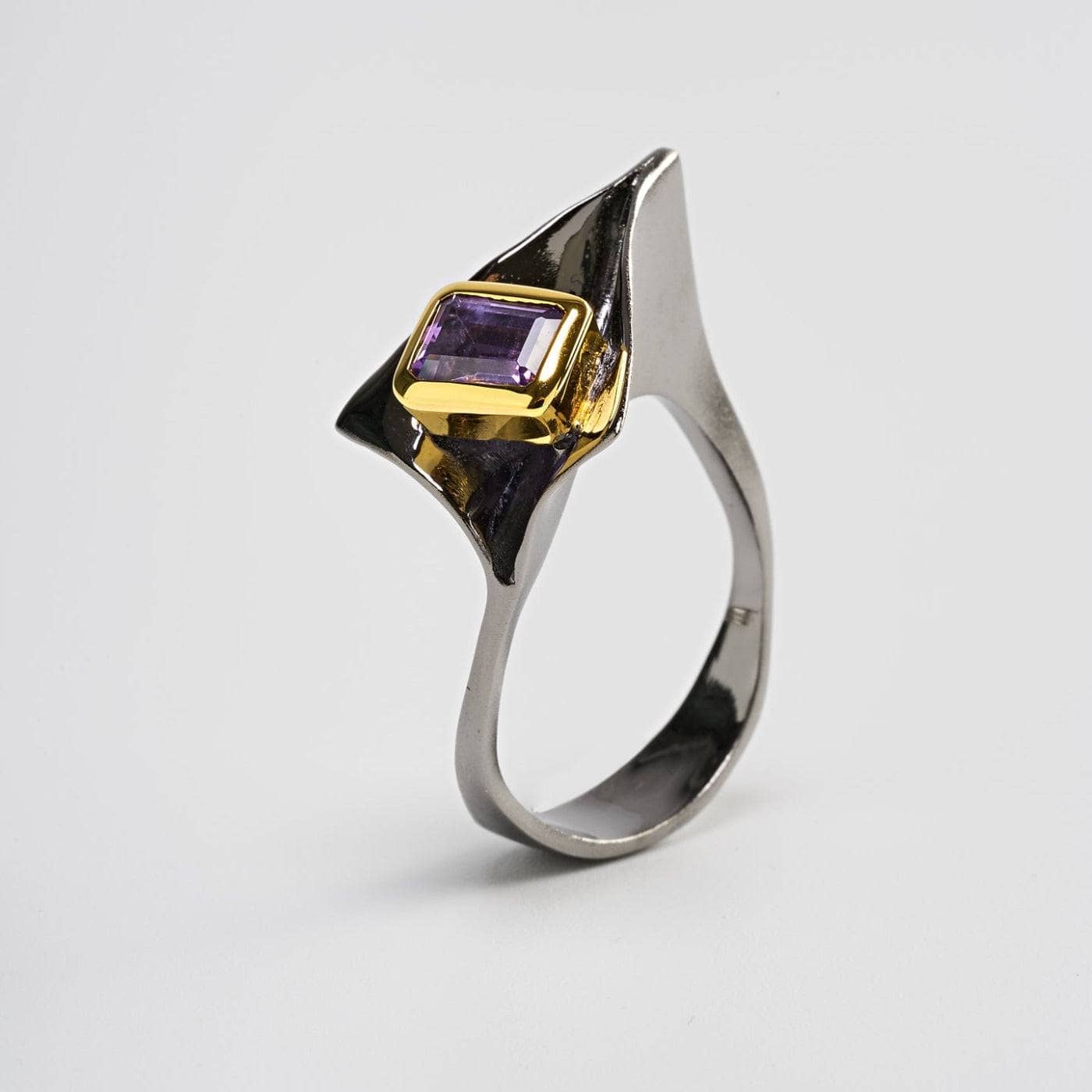 Venefica Amethyst Ring GERMAN KABIRSKI