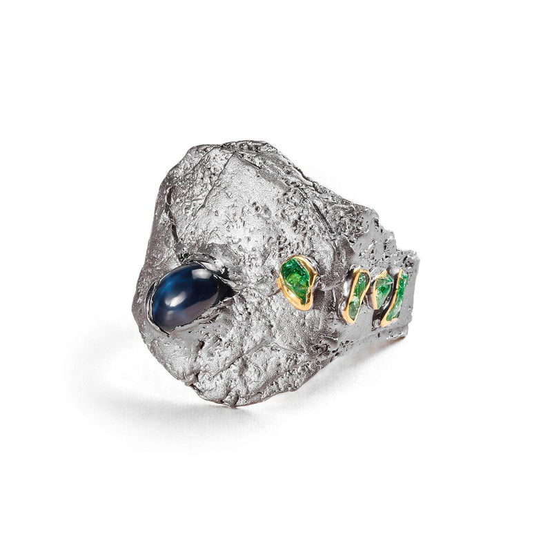 Maol Sapphire and Tsavorite Ring GERMAN KABIRSKI