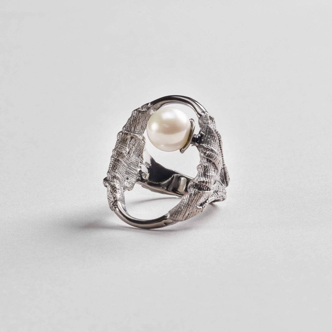 Aecora Pearl Ring GERMAN KABIRSKI