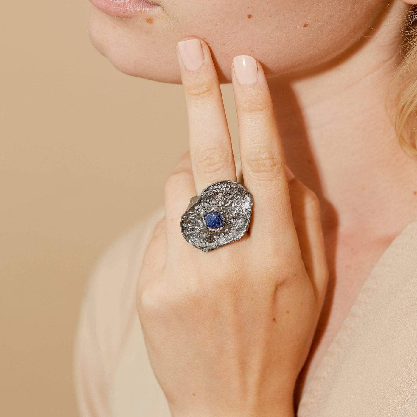 Titania Sapphire Ring GERMAN KABIRSKI