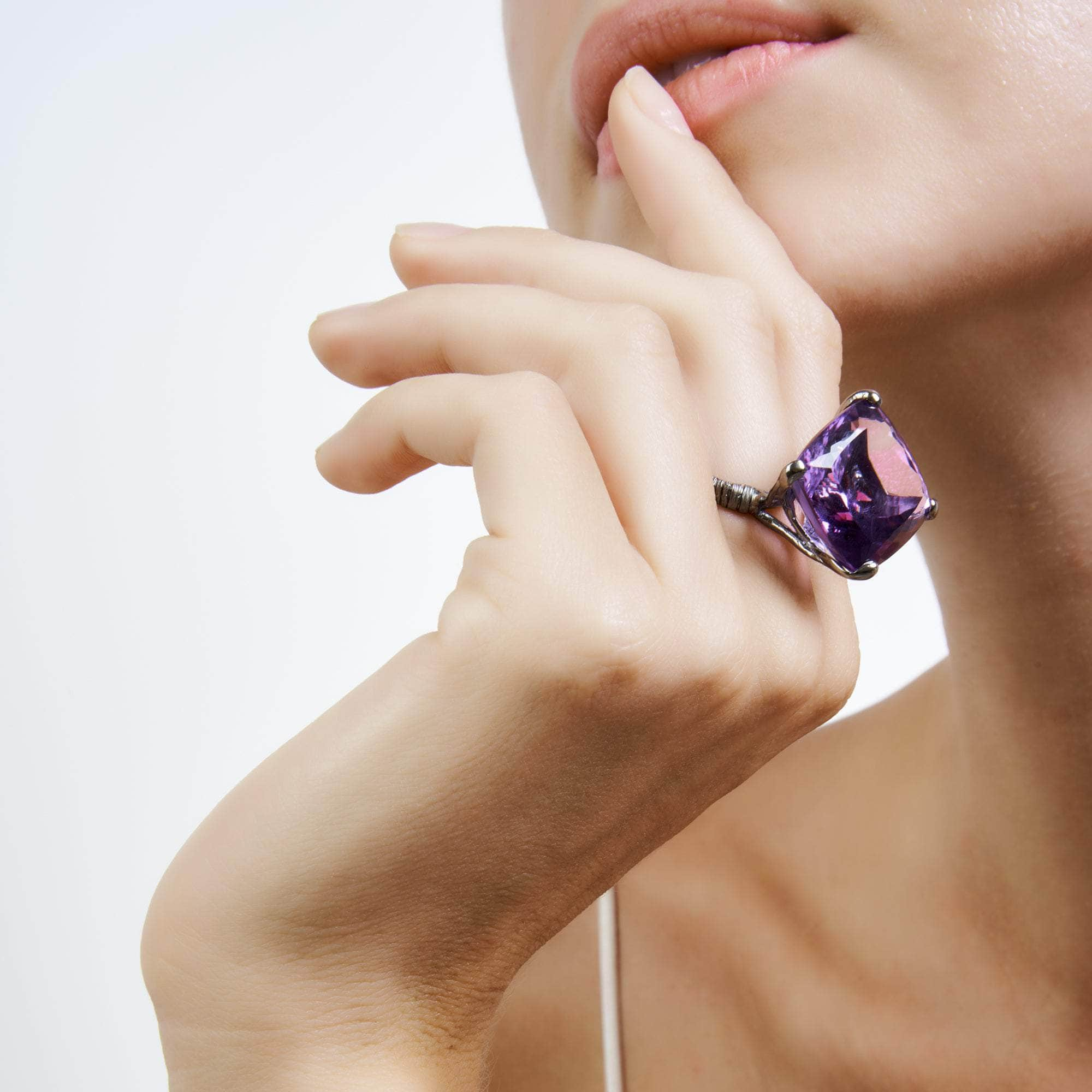 Clario Amethyst Ring GERMAN KABIRSKI