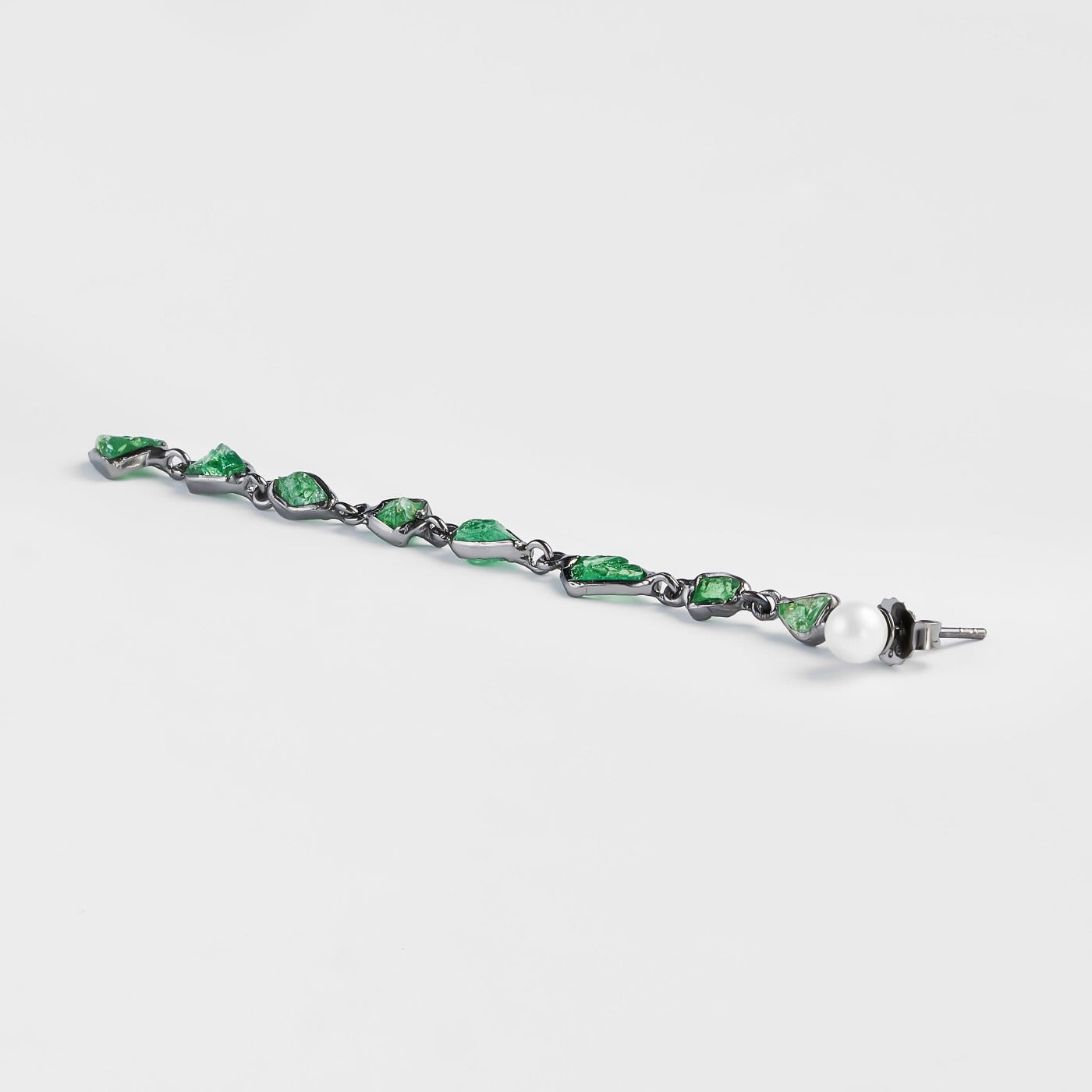 Orphic Tsavorite Earrings (Pin&Pearl) GERMAN KABIRSKI