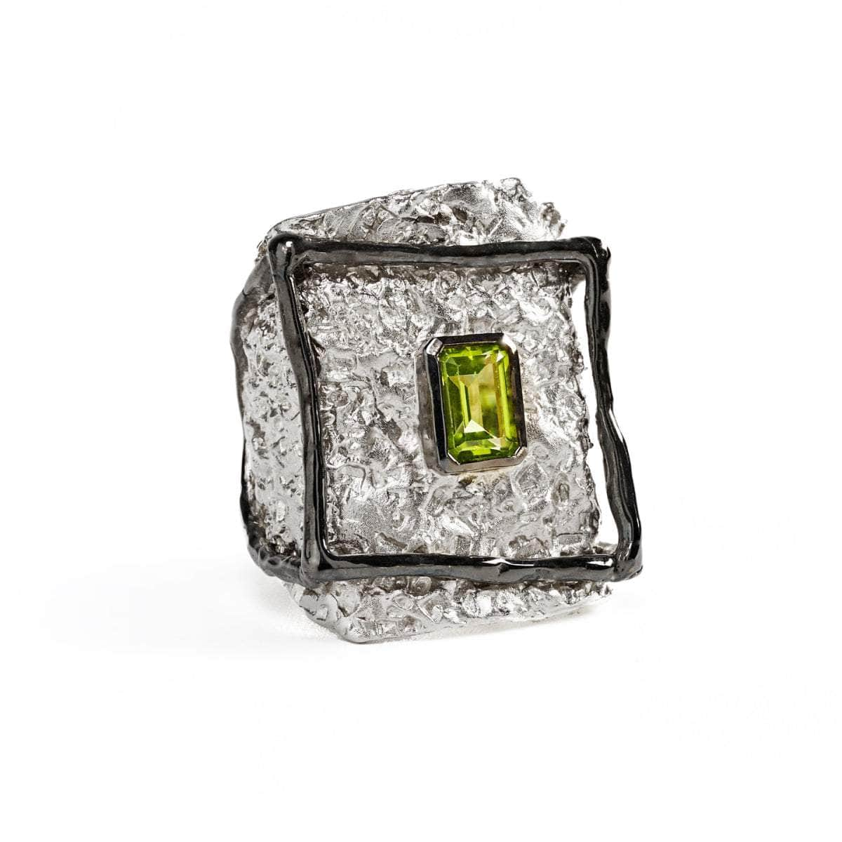 Invidia Peridot Ring GERMAN KABIRSKI