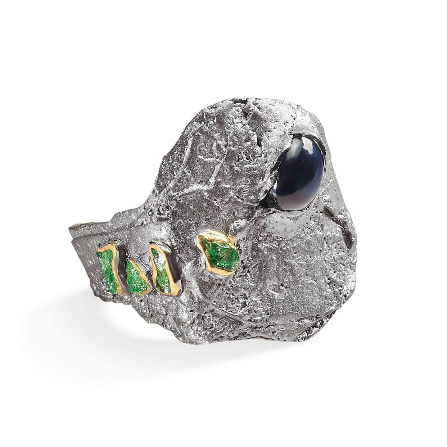 Maol Sapphire and Tsavorite Ring GERMAN KABIRSKI