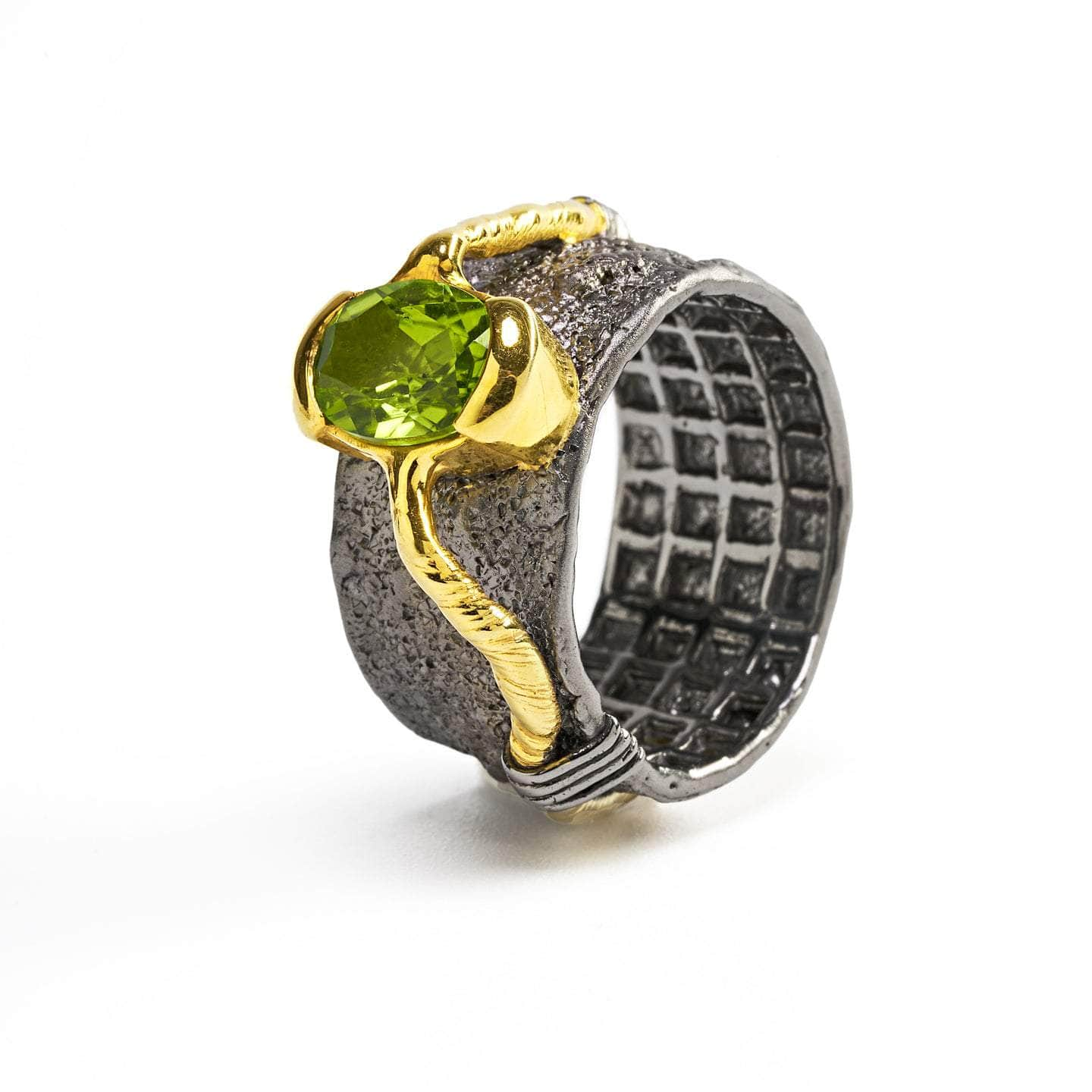 Mera Peridot Ring GERMAN KABIRSKI