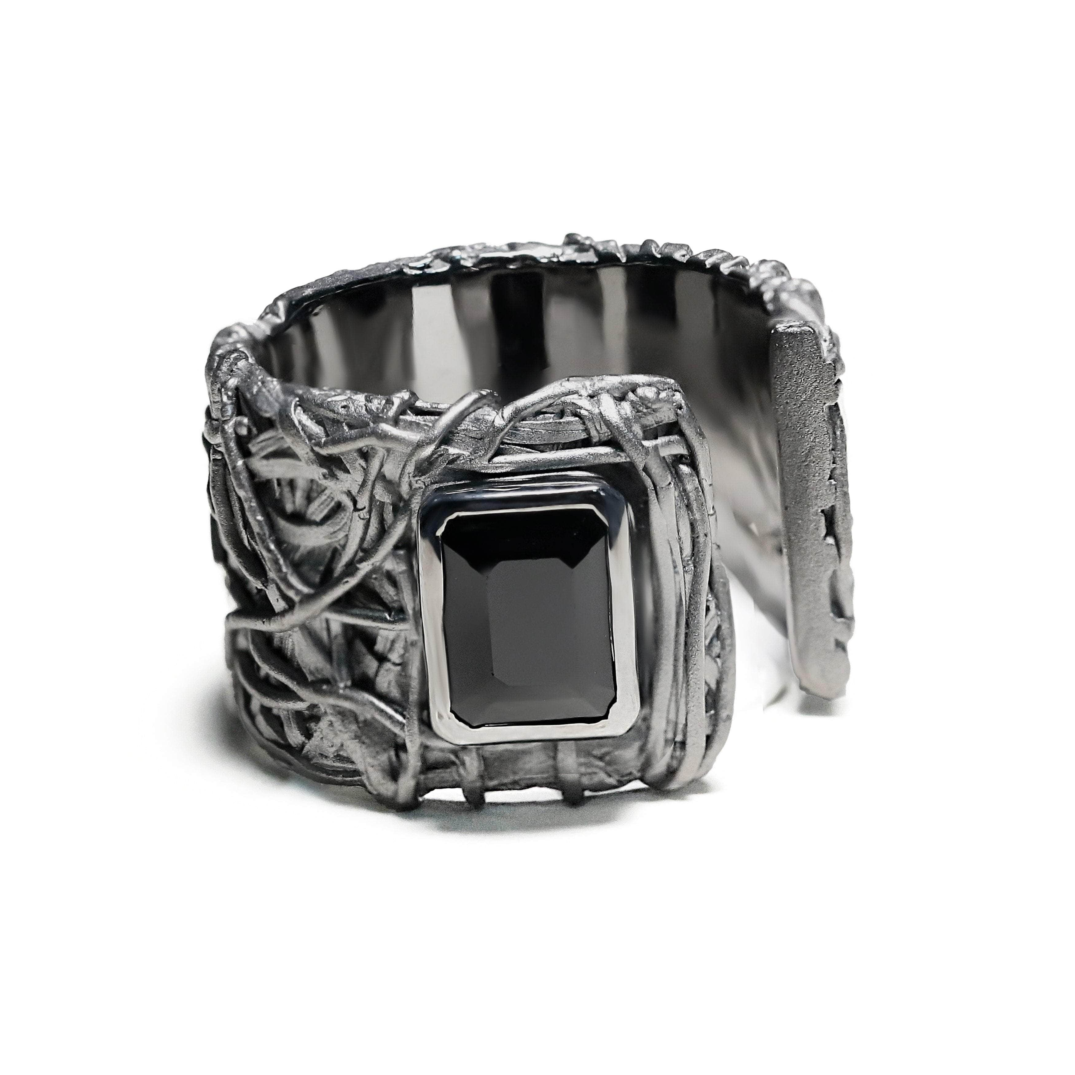 Regin Black Onyx Ring GERMAN KABIRSKI