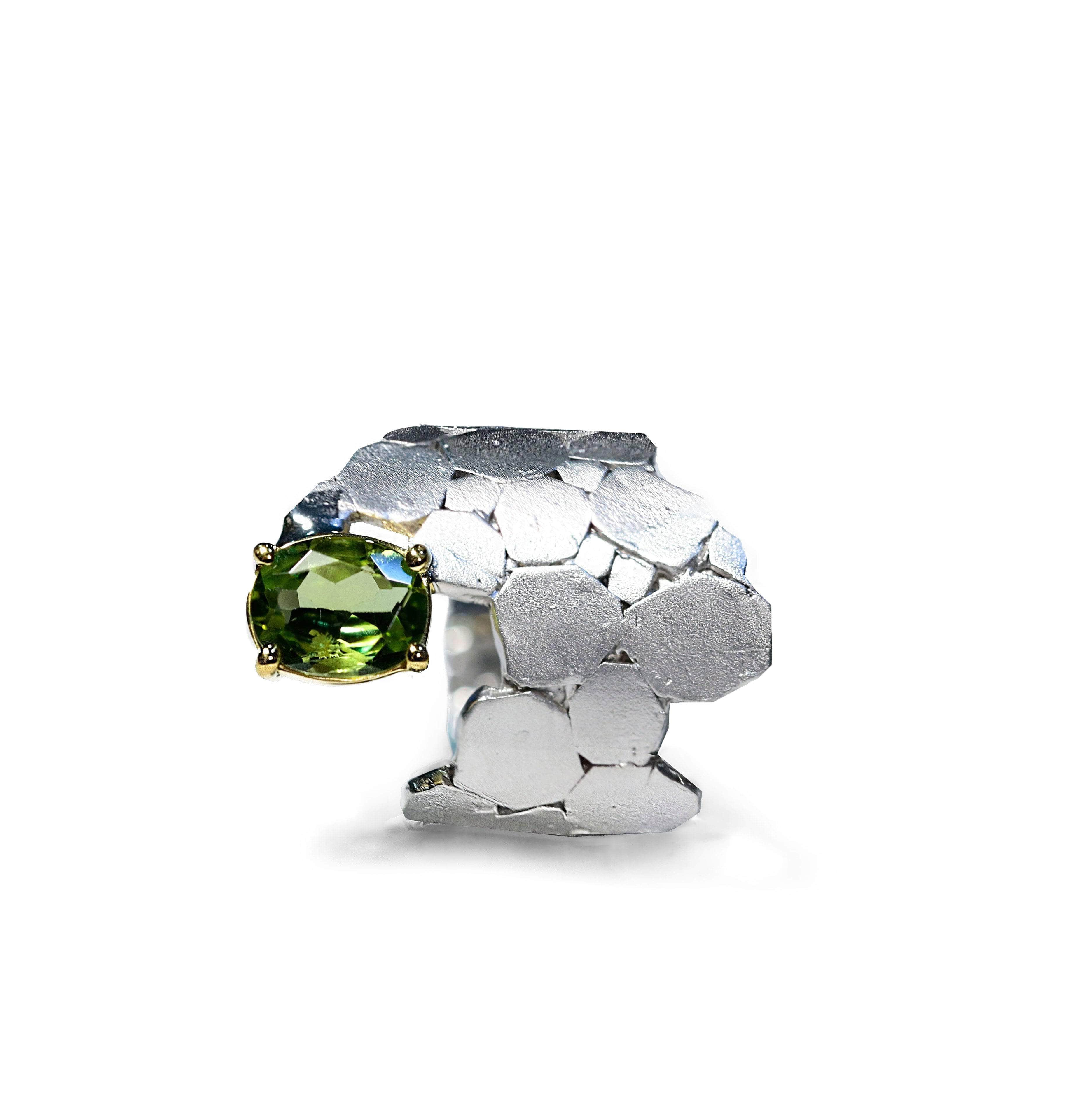 Taura Peridot Ring GERMAN KABIRSKI